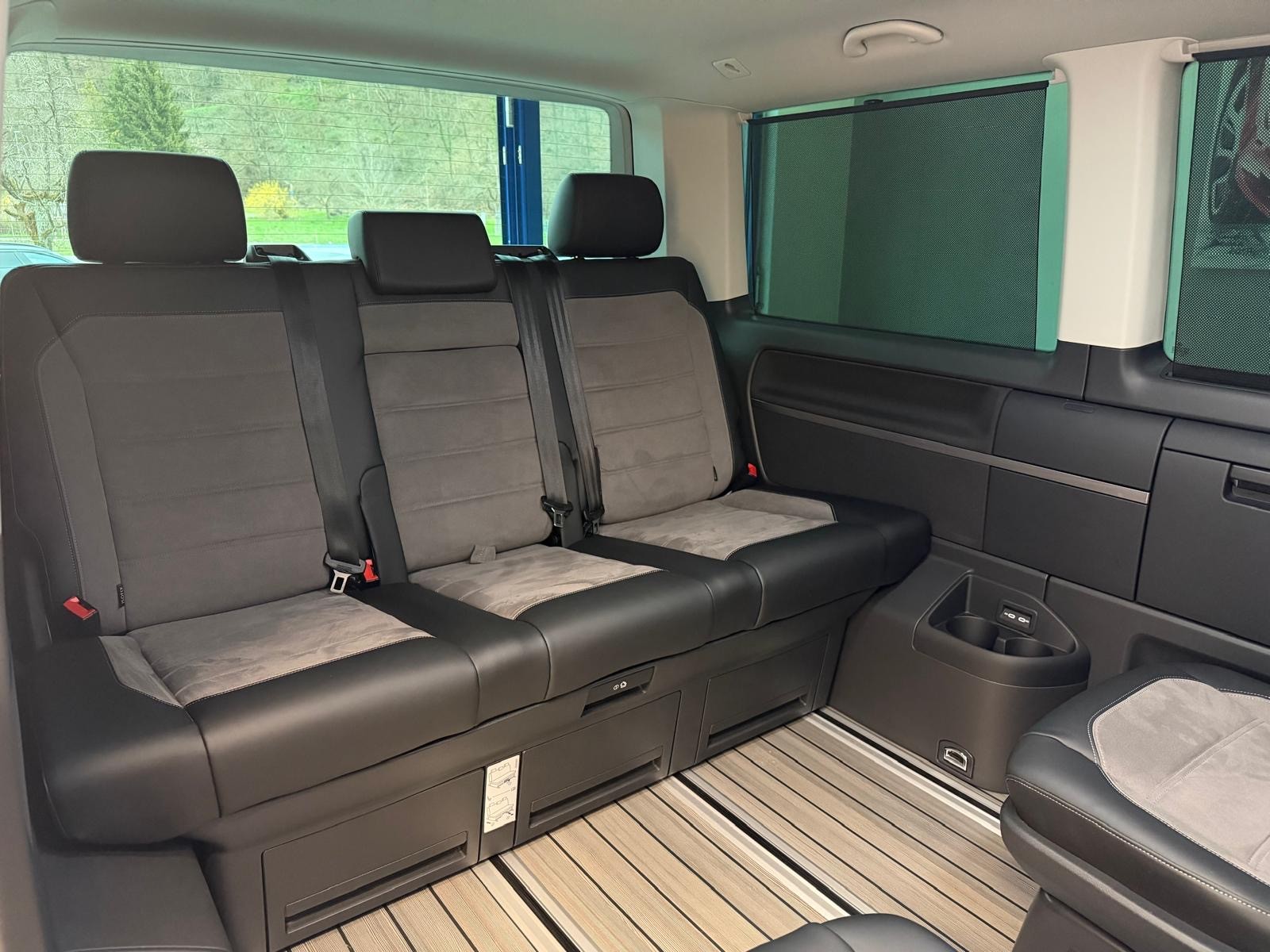 VW T6.1 Multivan 2.0 Bi-TDI Generation Six 4Motion DSG-image-21
