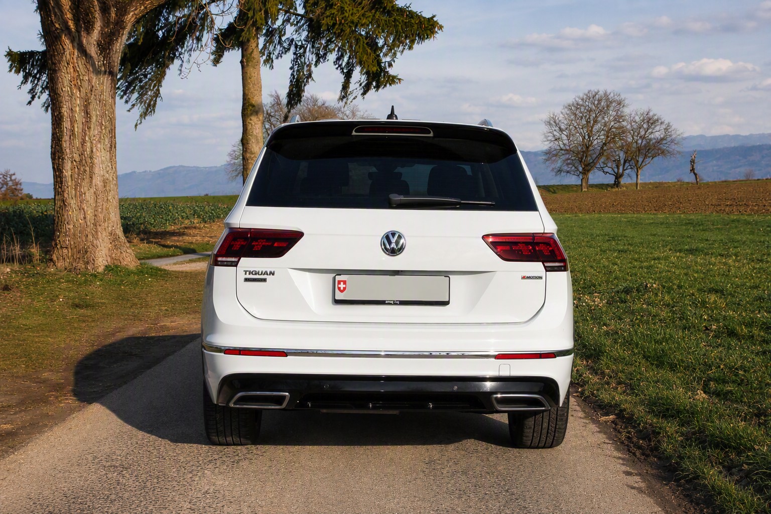VW Tiguan Allspace 2.0 TDI SCR Highline DSG 4Motion-image-3
