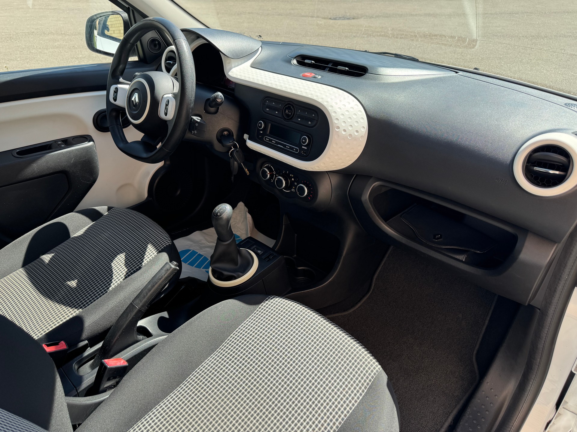 RENAULT Twingo 1.0 Zen-image-8
