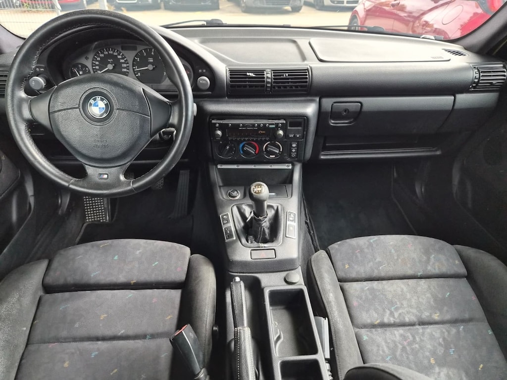 BMW 318ti Compact Sport M-Paket-image-11