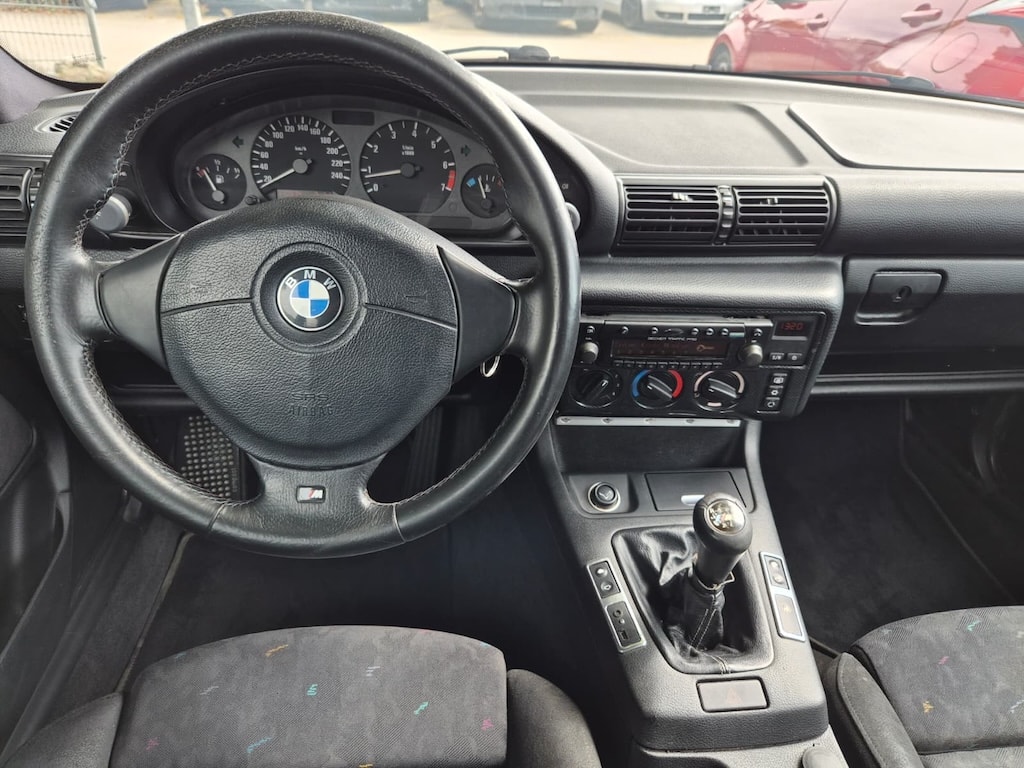 BMW 318ti Compact Sport M-Paket-image-12