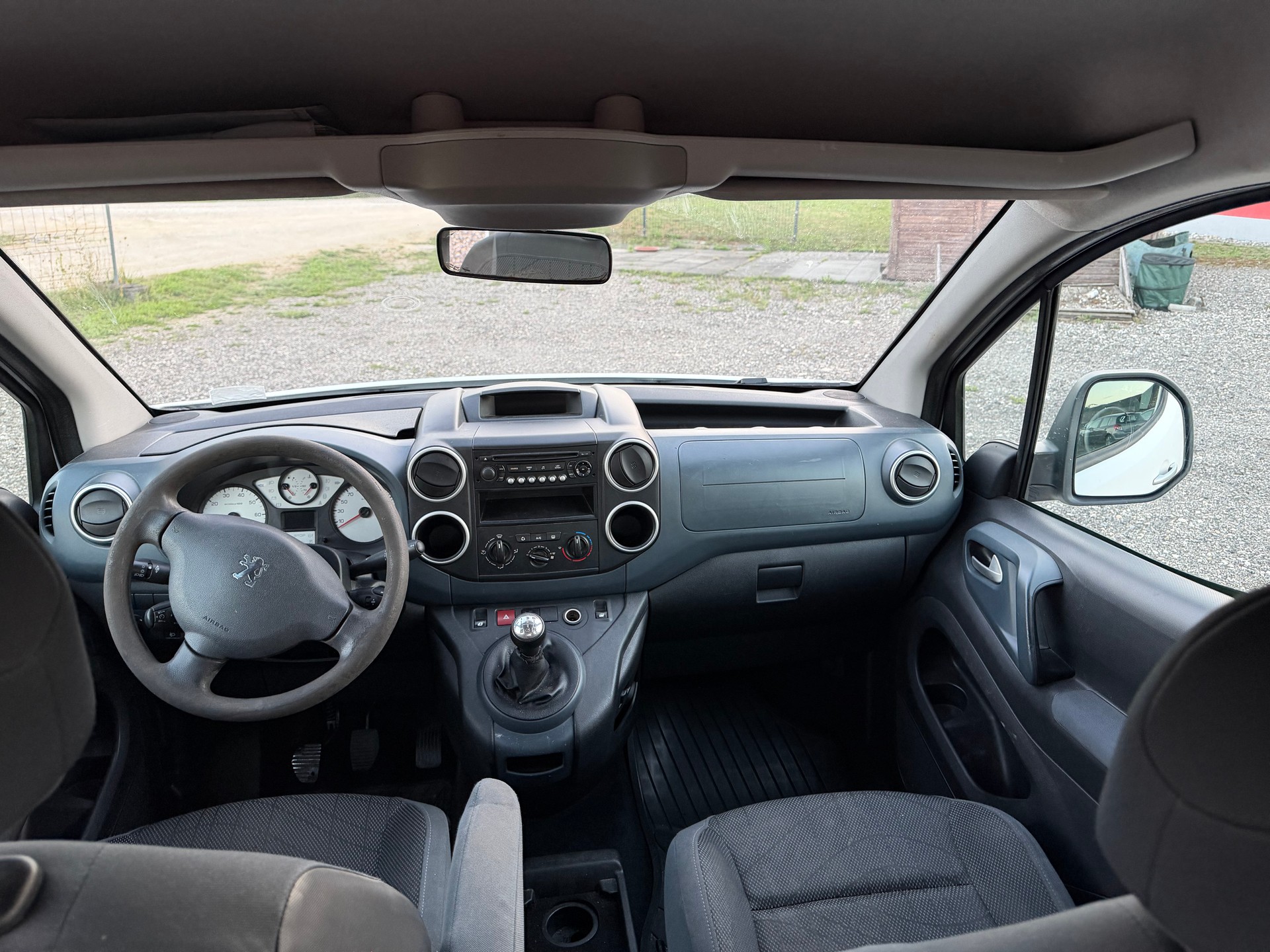 PEUGEOT Partner 1.6 HDI Trendy-image-7