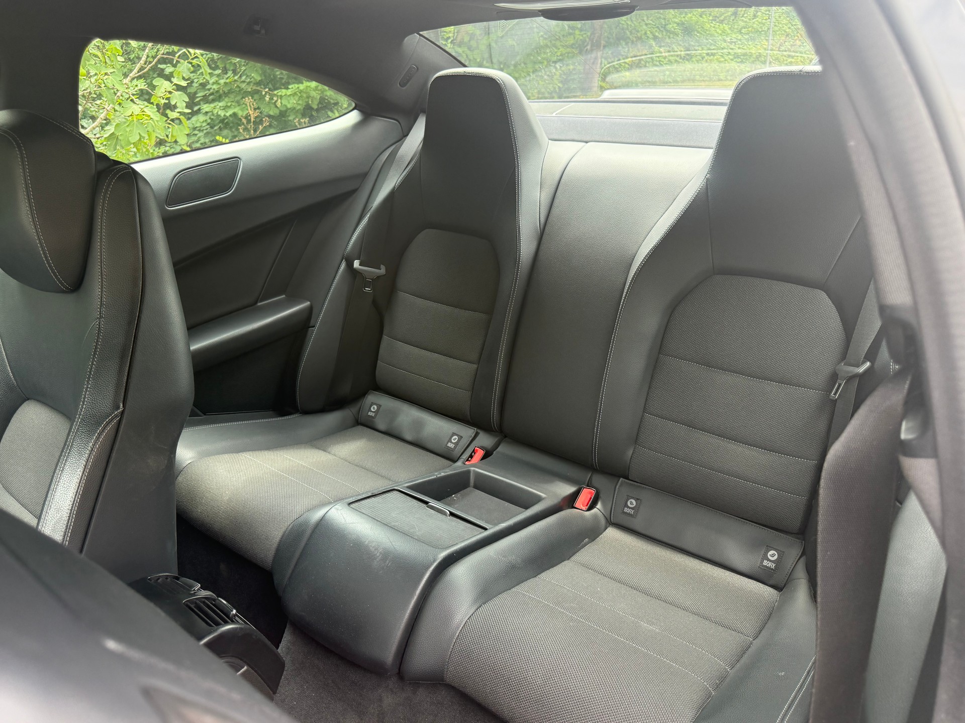 MERCEDES-BENZ C180 AMG LINE-image-9