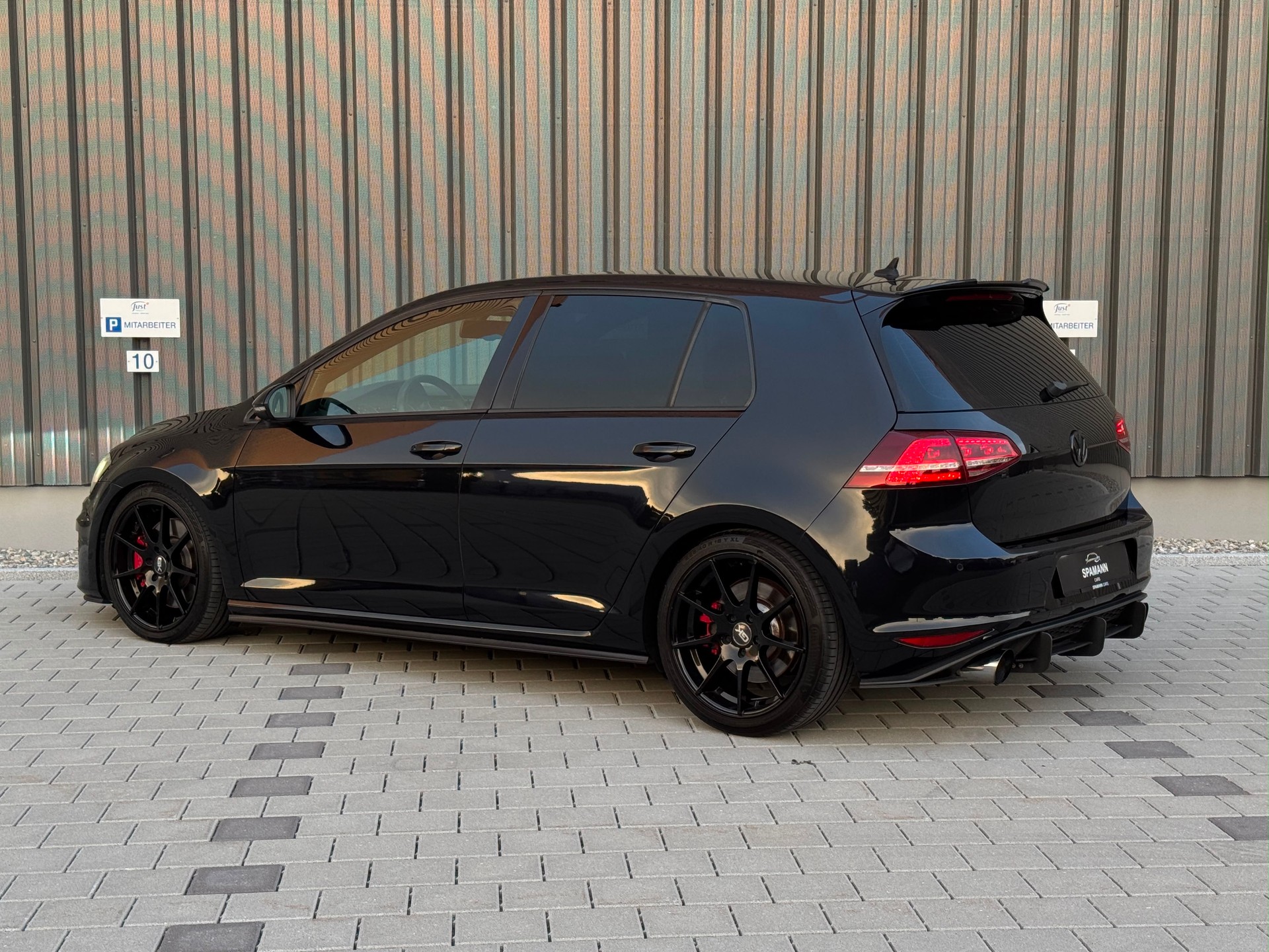 VW Golf 2.0 TSI GTI Performance DSG-image-4