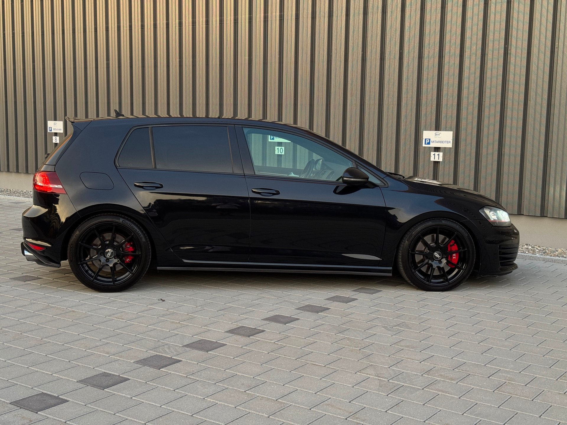 VW Golf 2.0 TSI GTI Performance DSG-image-10
