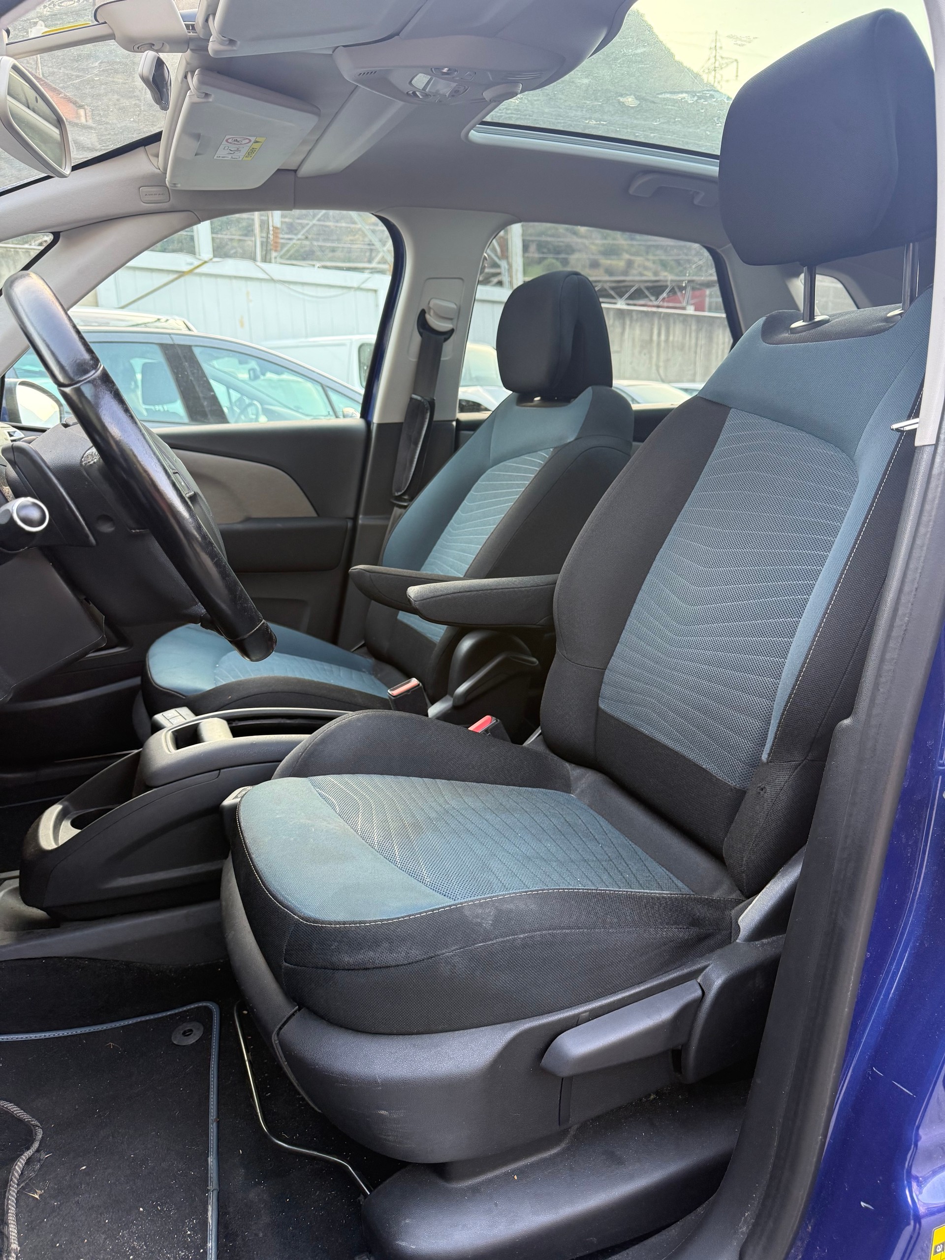 CITROEN C4 Picasso 1.2 Pure Tech Feel EAT6-image-11