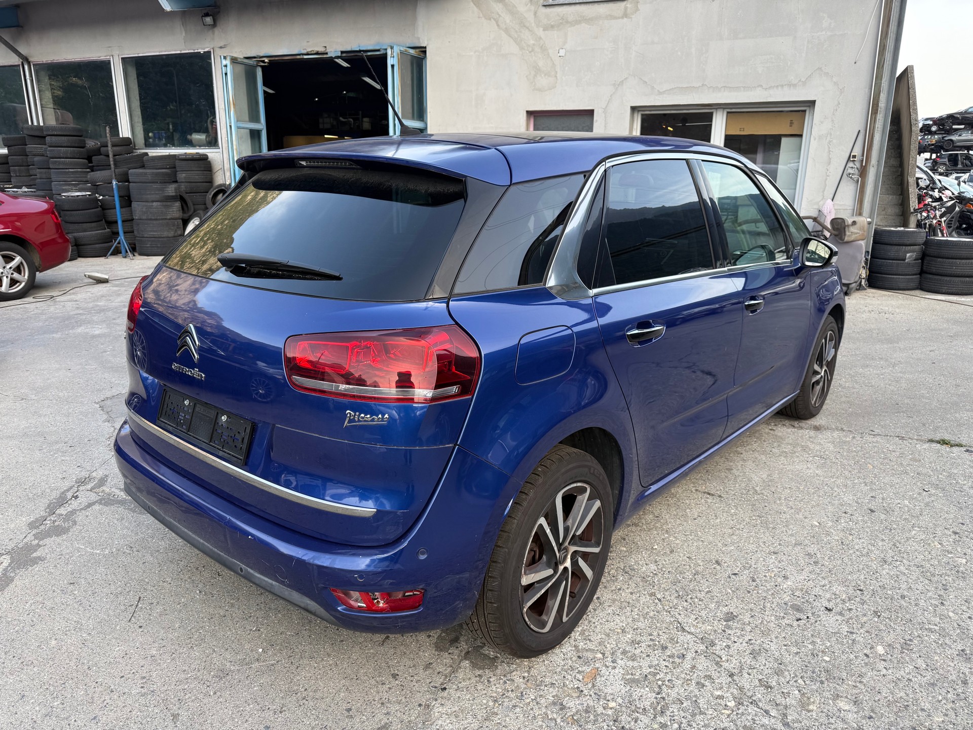 CITROEN C4 Picasso 1.2 Pure Tech Feel EAT6-image-6