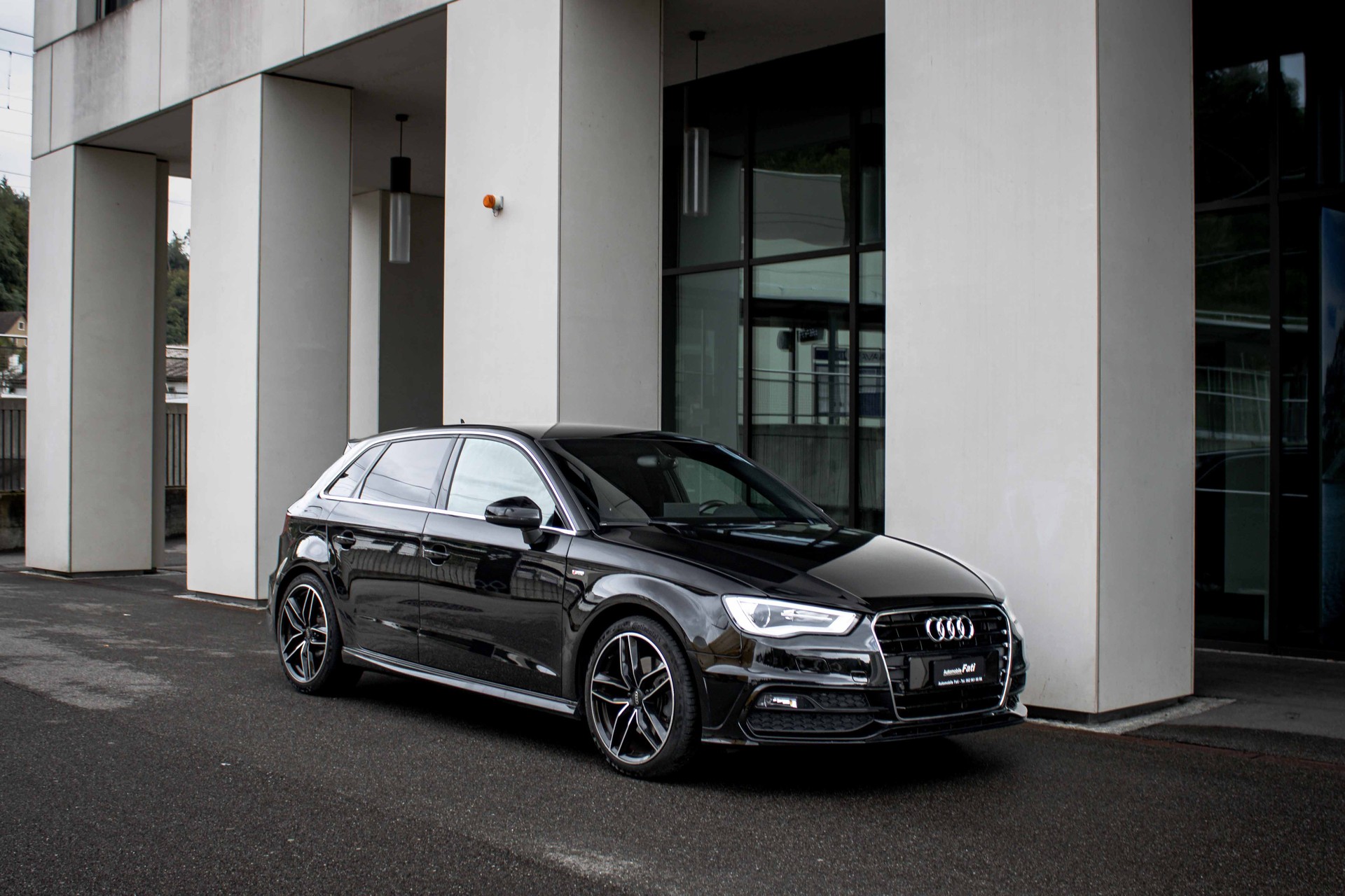 AUDI A3 Sportback S Line 1.8 TFSI Ambition-image-4