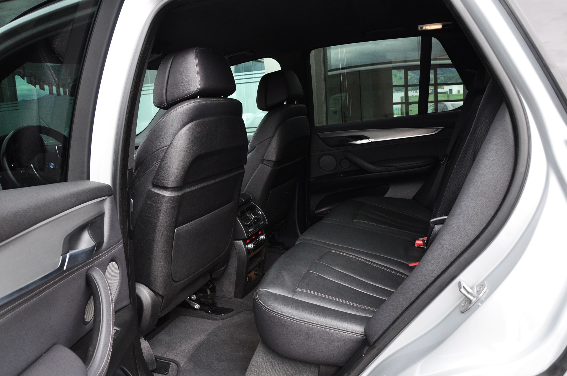 BMW X5 xDrive 40d Steptronic M Sportpaket-image-15