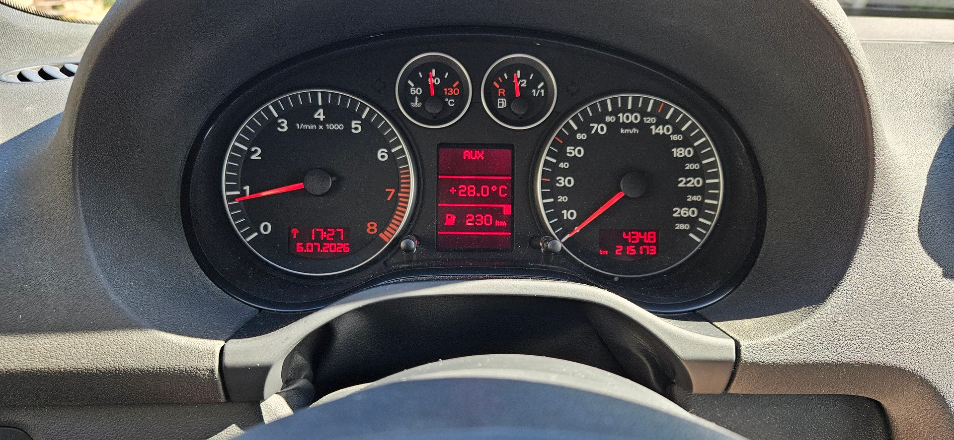 AUDI 2.0 16V T FSI Ambition quat.-image-1