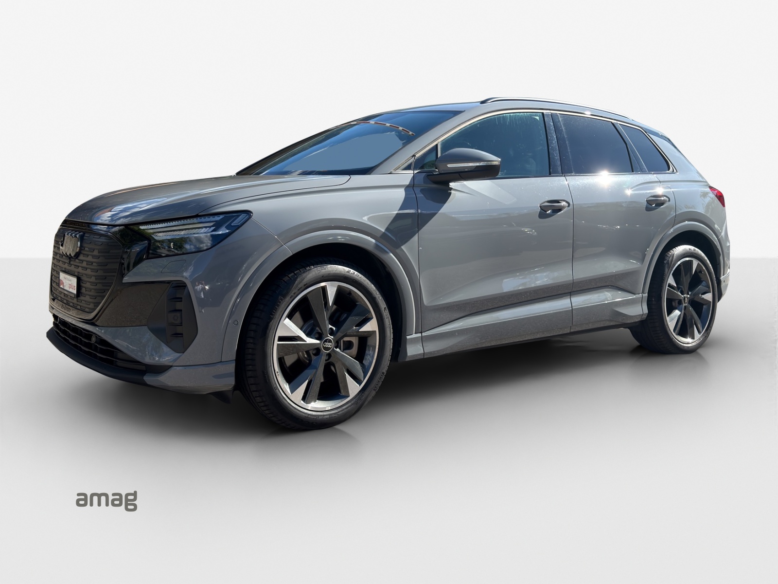AUDI Q4 e-tron 45 Attraction-image-0
