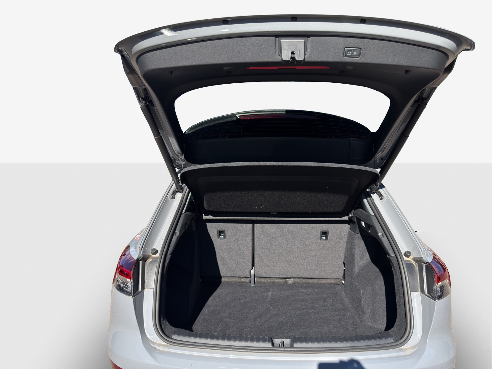 AUDI Q4 e-tron 45 Attraction-image-12