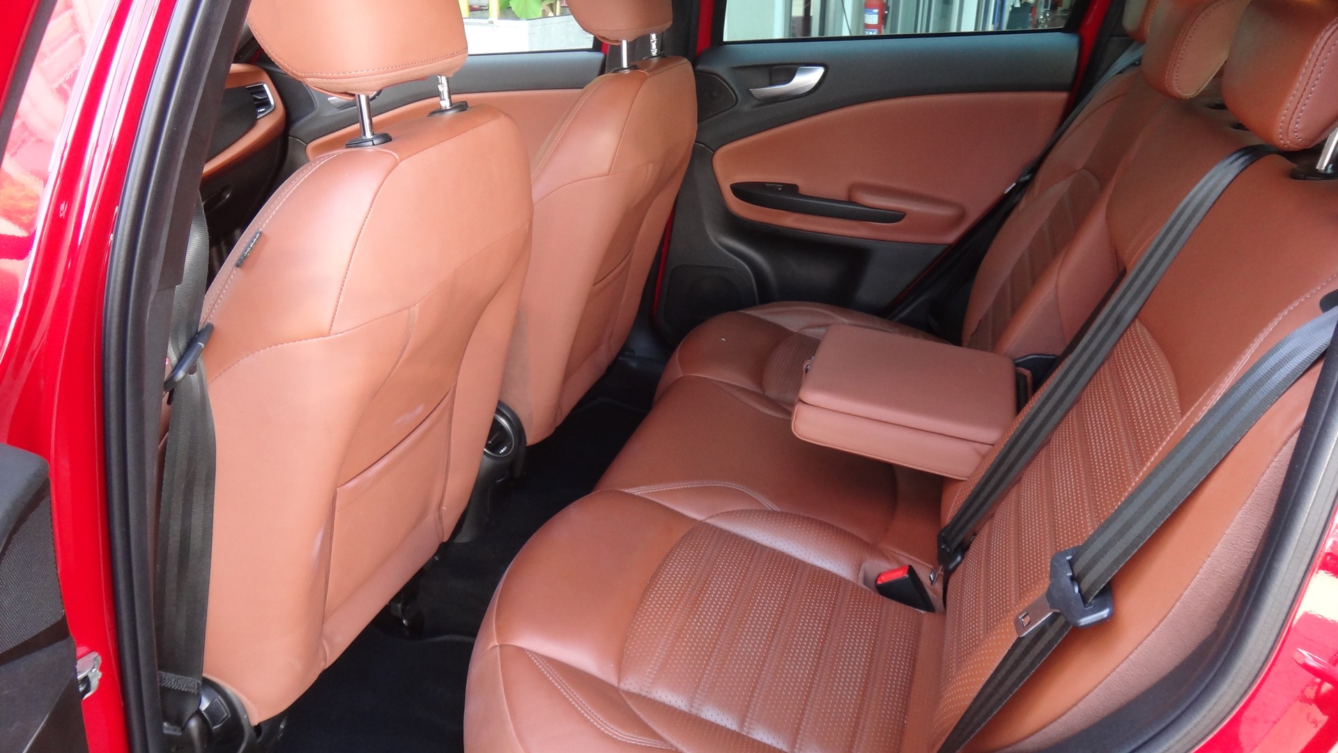 ALFA ROMEO Giulietta 2.0 JTDM Super-image-8