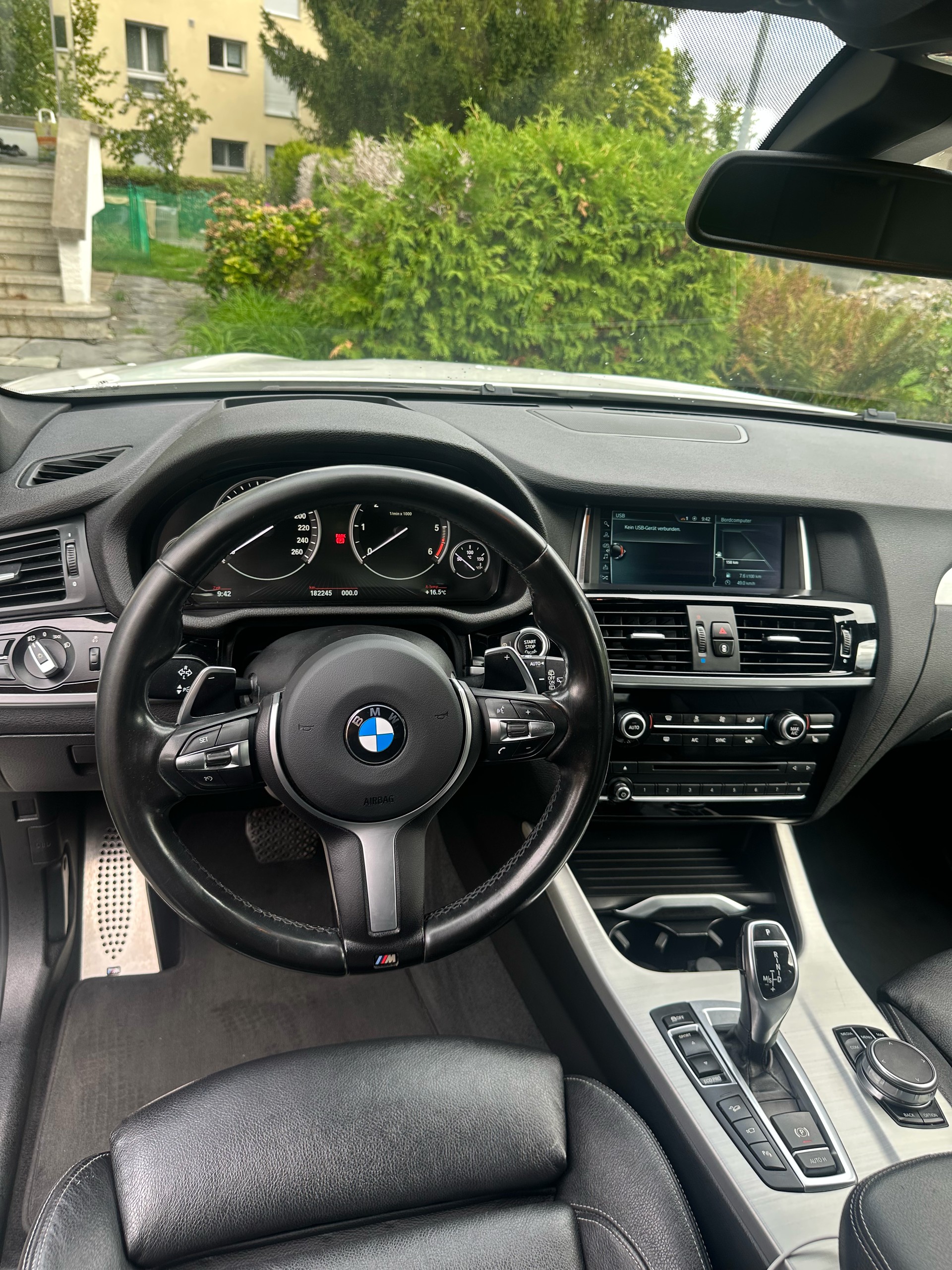 BMW 35d xDrive-image-3