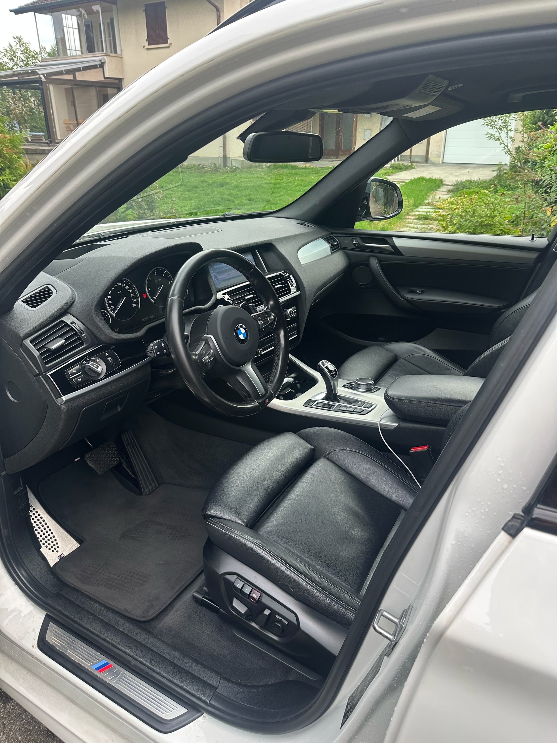 BMW 35d xDrive-image-4