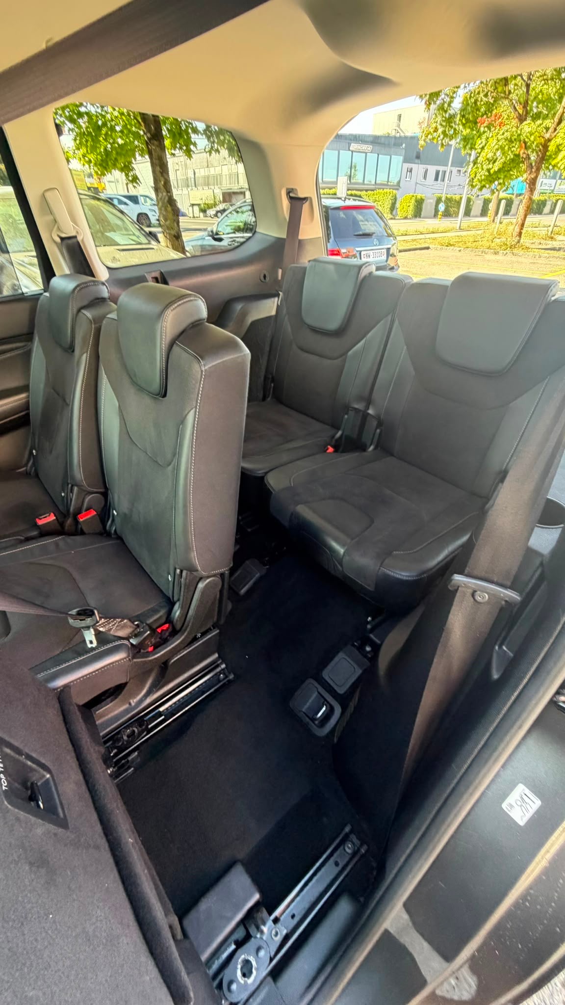 FORD Galaxy 2.0 TDCi Titanium AWD PowerShift-image-7