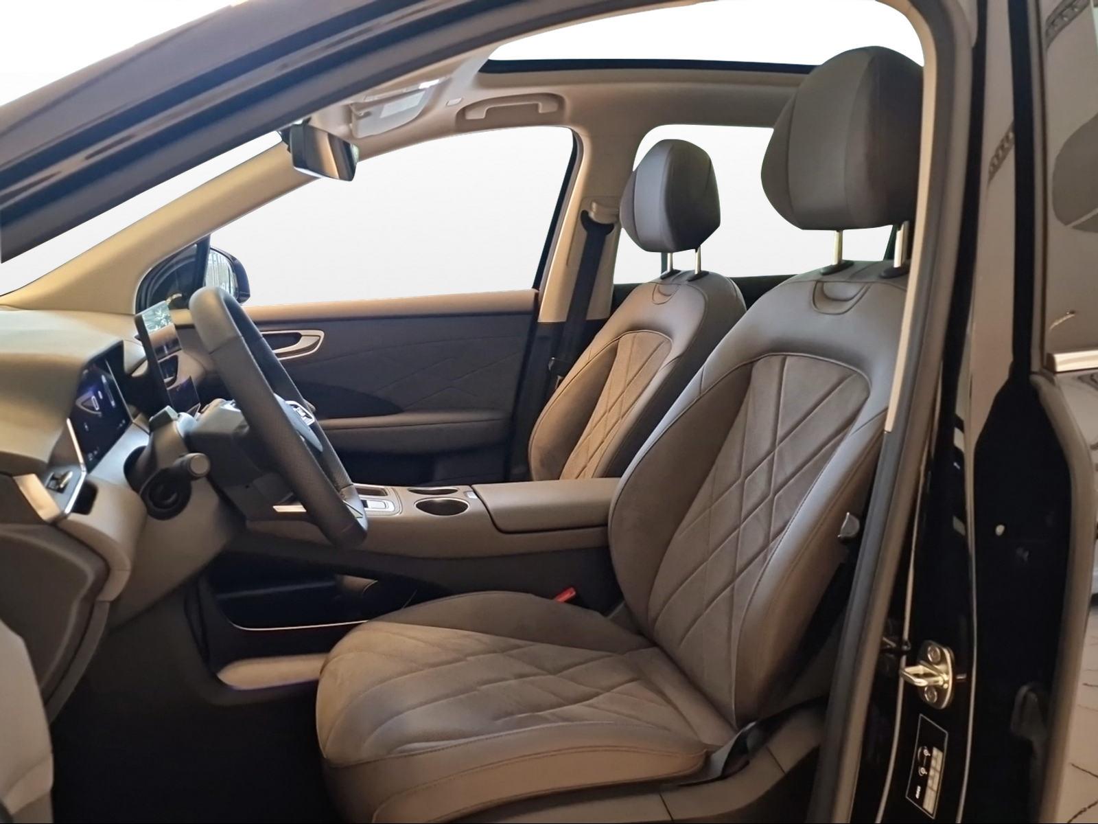 MG S6 EV 77 kWh Luxury 4WD-image-8