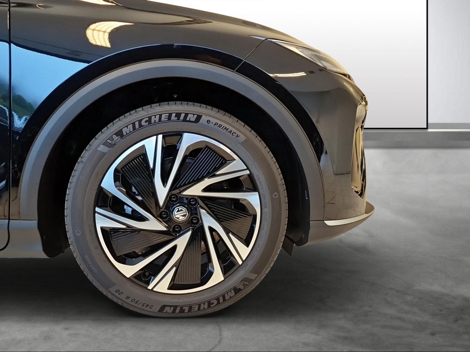 MG S6 EV 77 kWh Luxury 4WD-image-14
