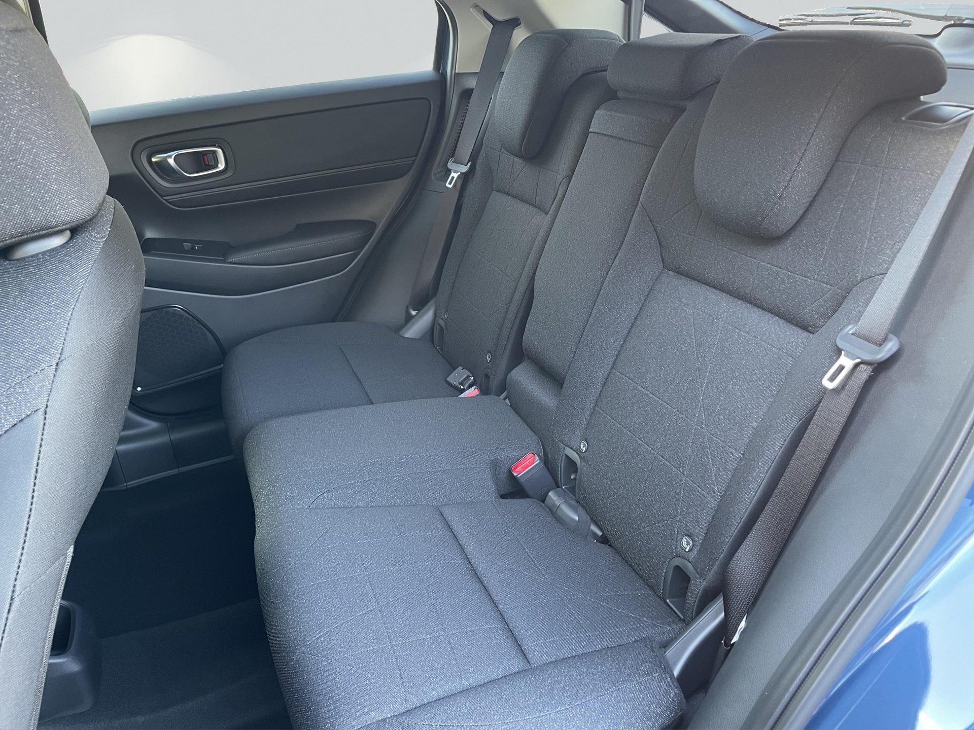 HONDA HR-V 1.5 i-MMD Elegance-image-11