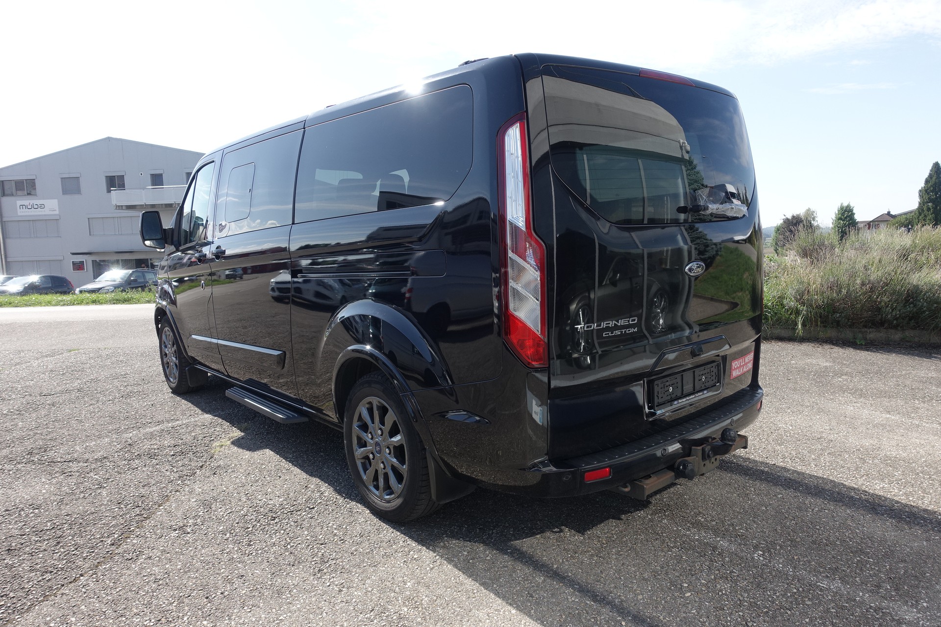 FORD Tourneo Custom 320 L2H1 Titanium X A-image-2