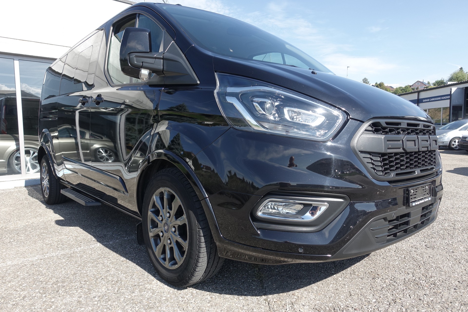 FORD Tourneo Custom 320 L2H1 Titanium X A-image-4