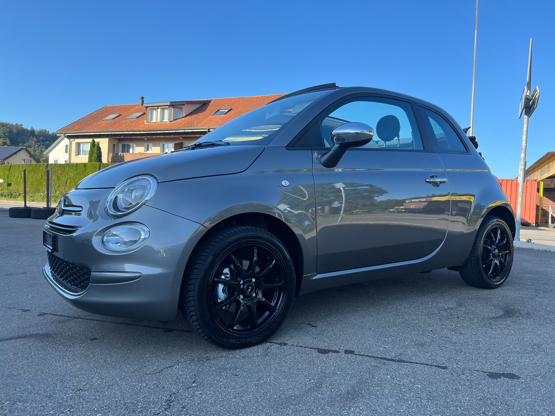 FIAT 500C 1.0 N3 MildHybrid Swiss Edition Spezialle-image-0
