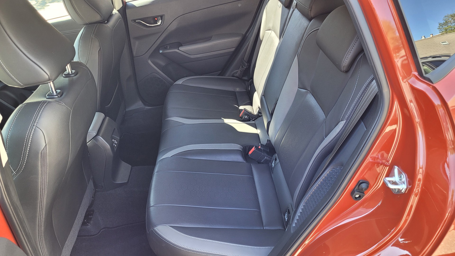 SUBARU Impreza 2.0 e-Boxer Luxury AWD Lineartronic-image-12
