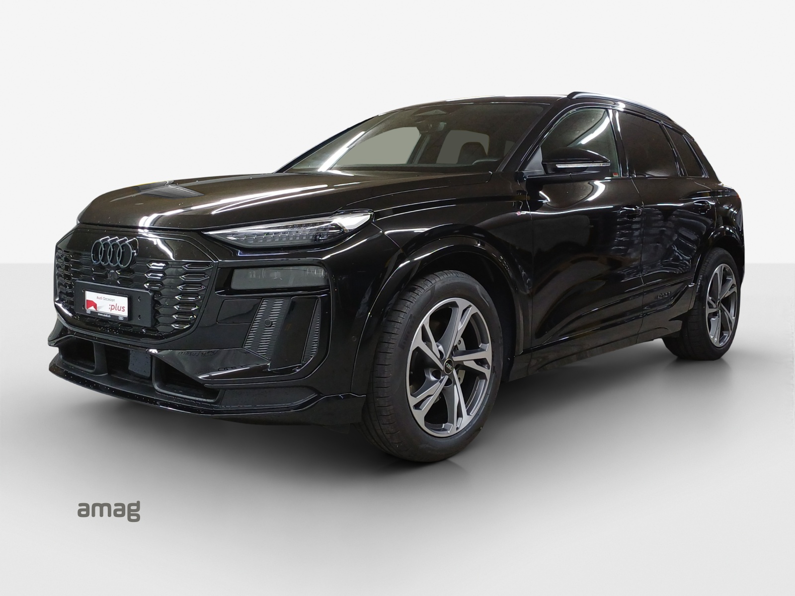 AUDI Q6 e-tron quattro