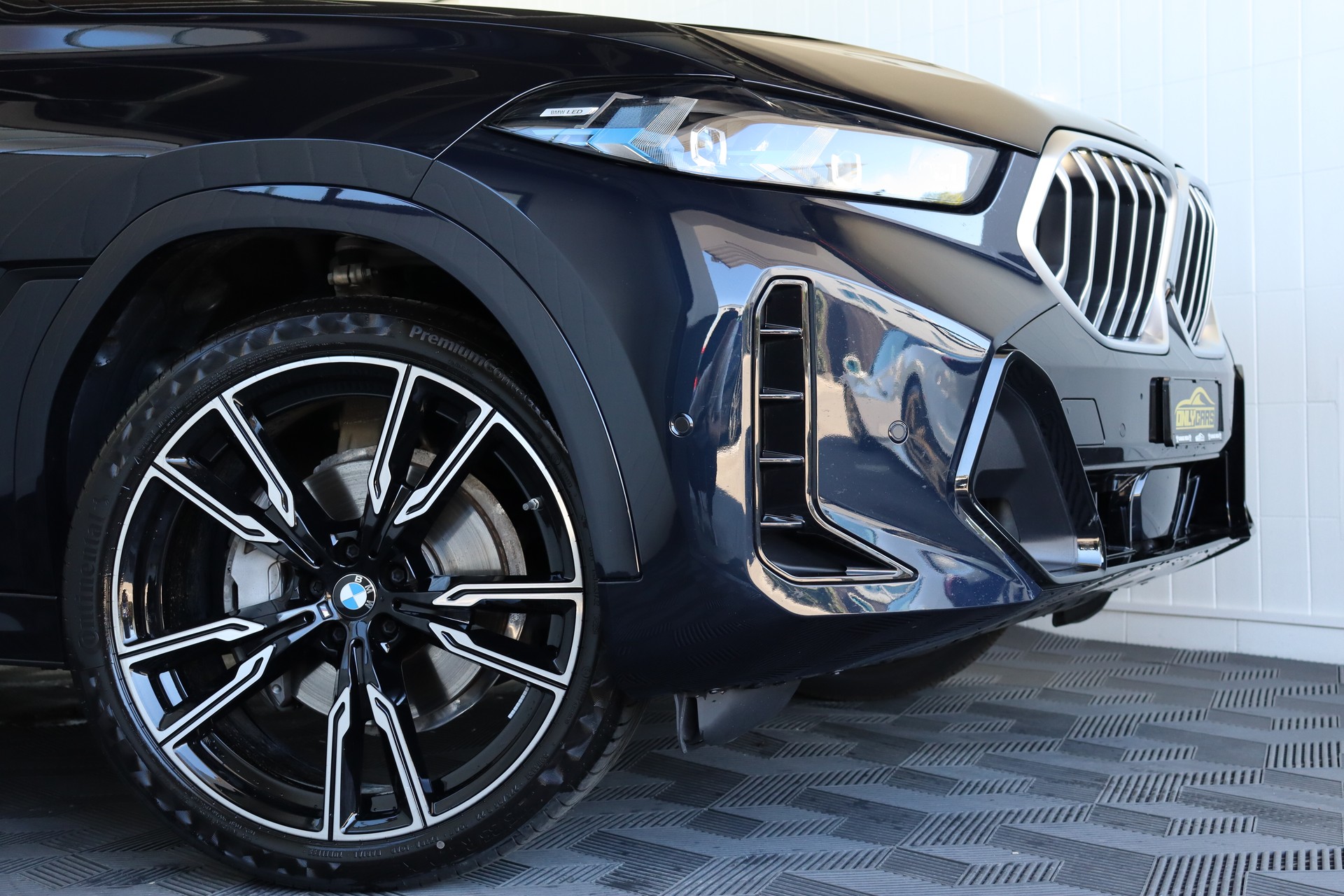 BMW X6 xDrive 48V 40d M Sport Steptronic-image-4