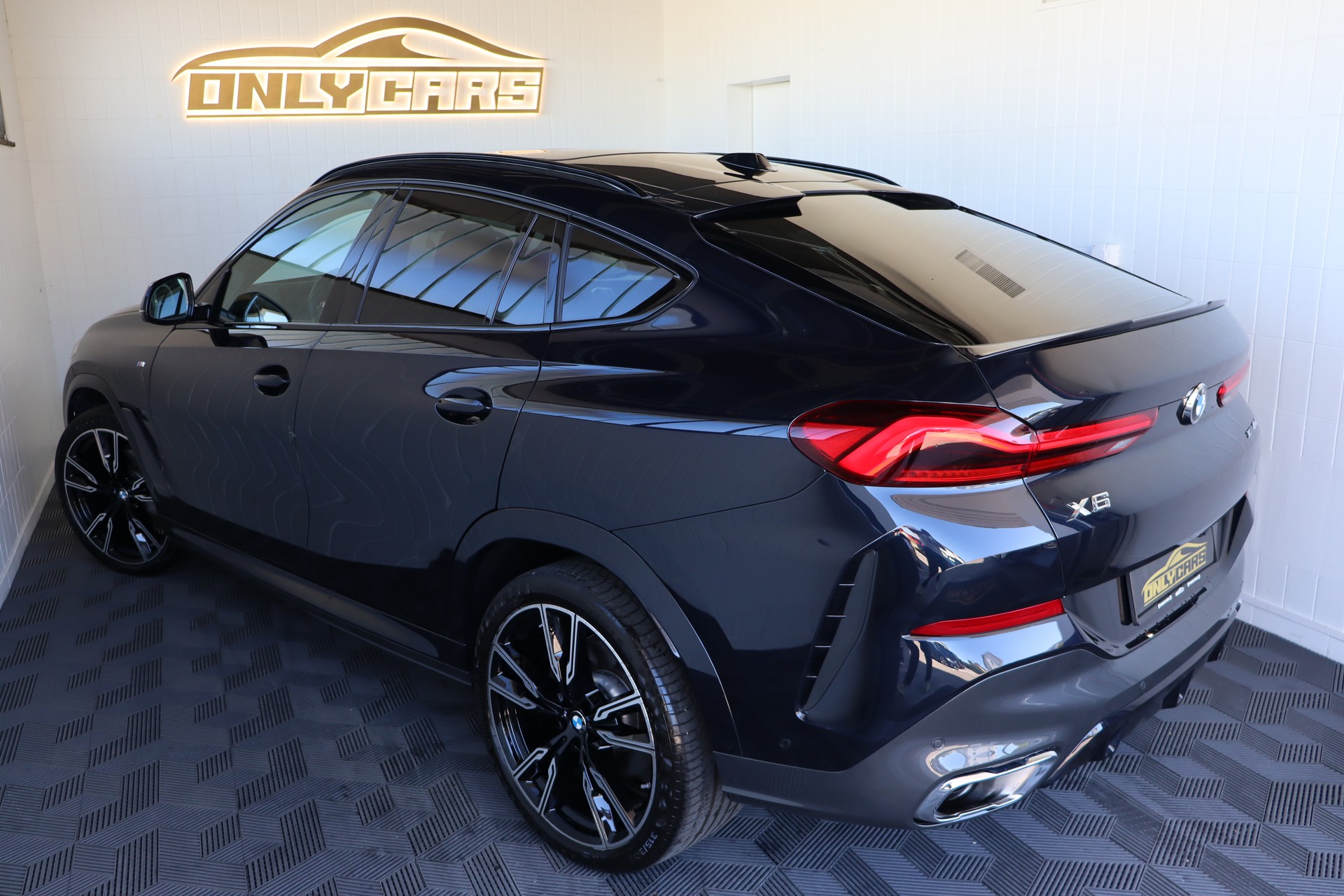 BMW X6 xDrive 48V 40d M Sport Steptronic-image-8