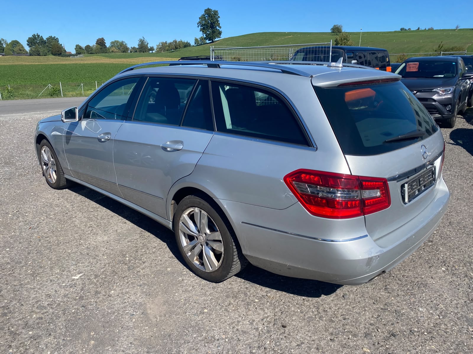 MERCEDES-BENZ E 350 4Matic 7G-Tronic-image-6
