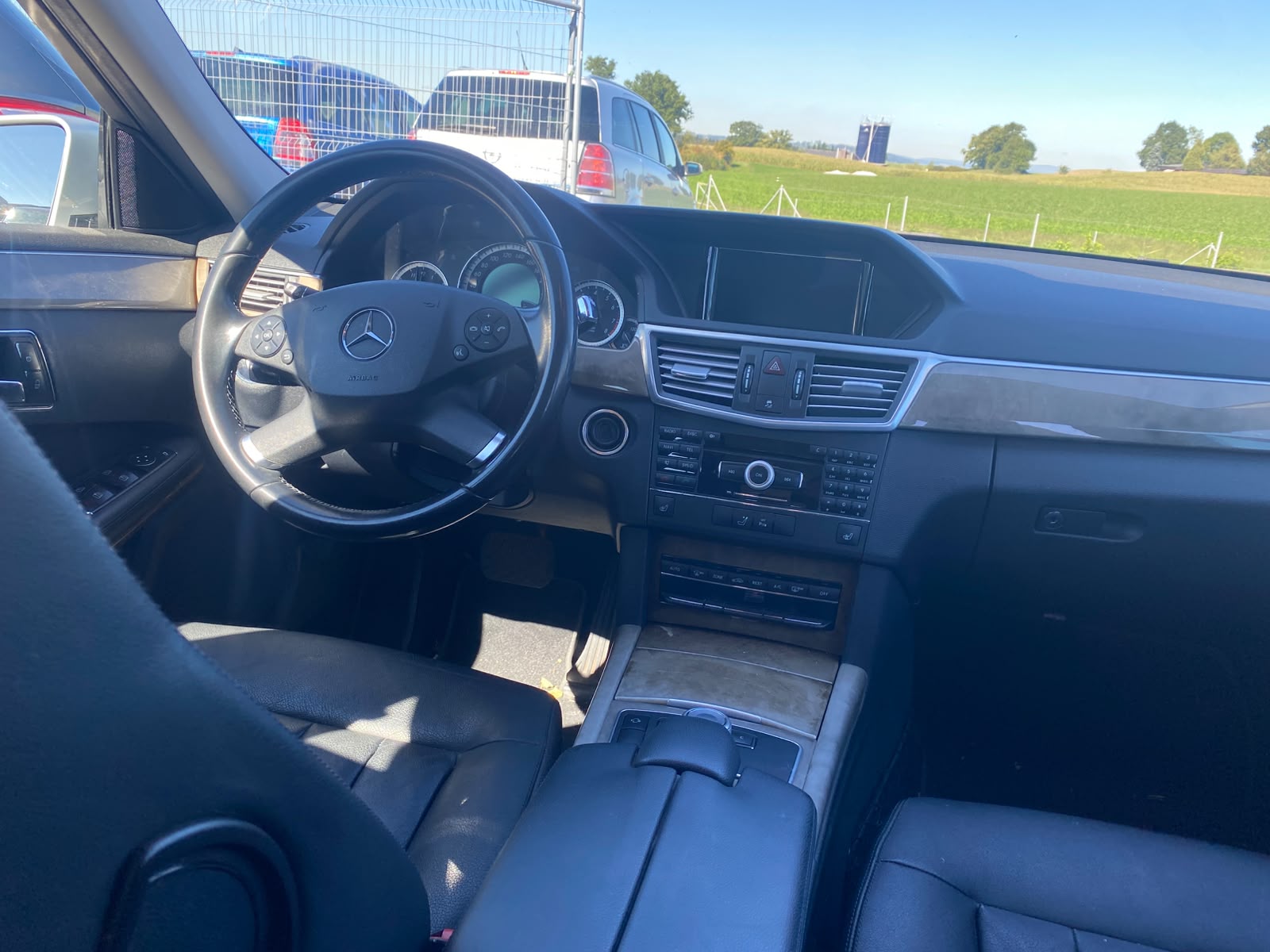 MERCEDES-BENZ E 350 4Matic 7G-Tronic-image-8