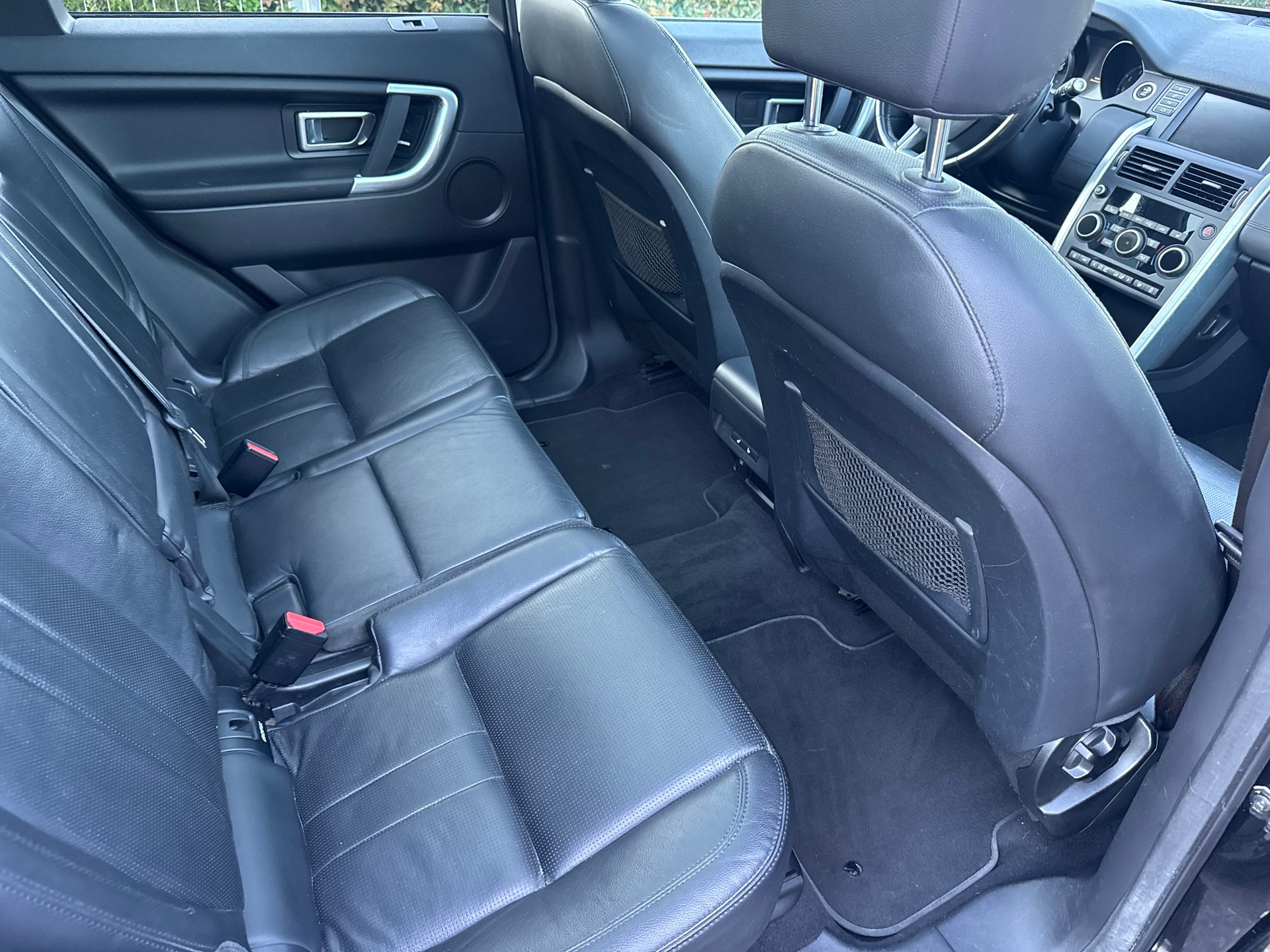 LAND ROVER Discovery Sport 2.0 Si4 HSE Advantage AT9-image-8