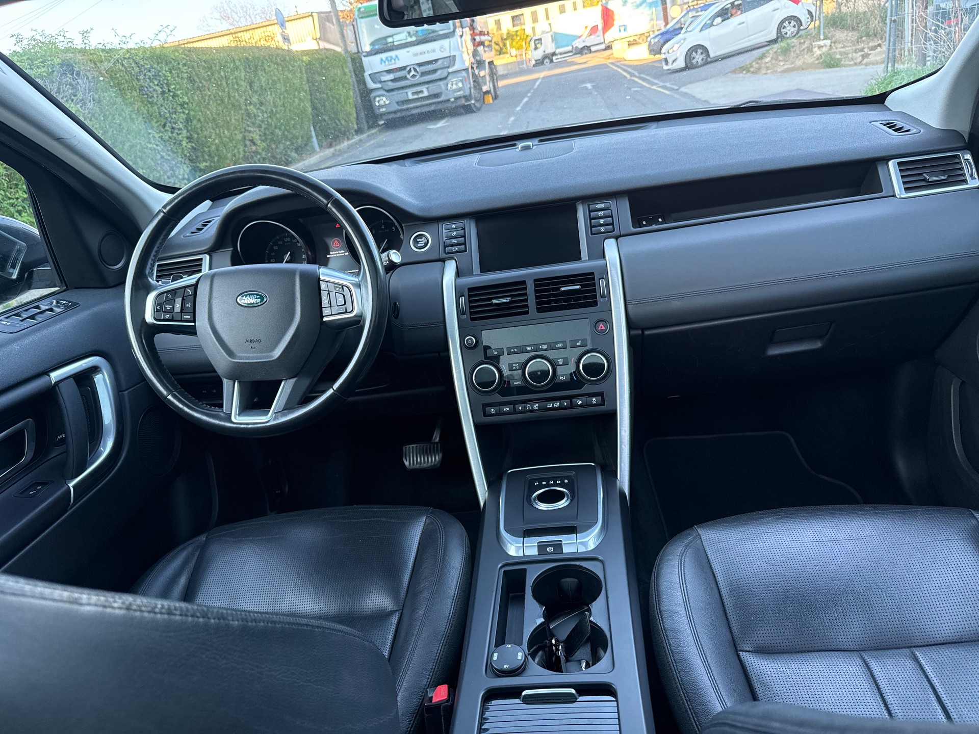 LAND ROVER Discovery Sport 2.0 Si4 HSE Advantage AT9-image-9