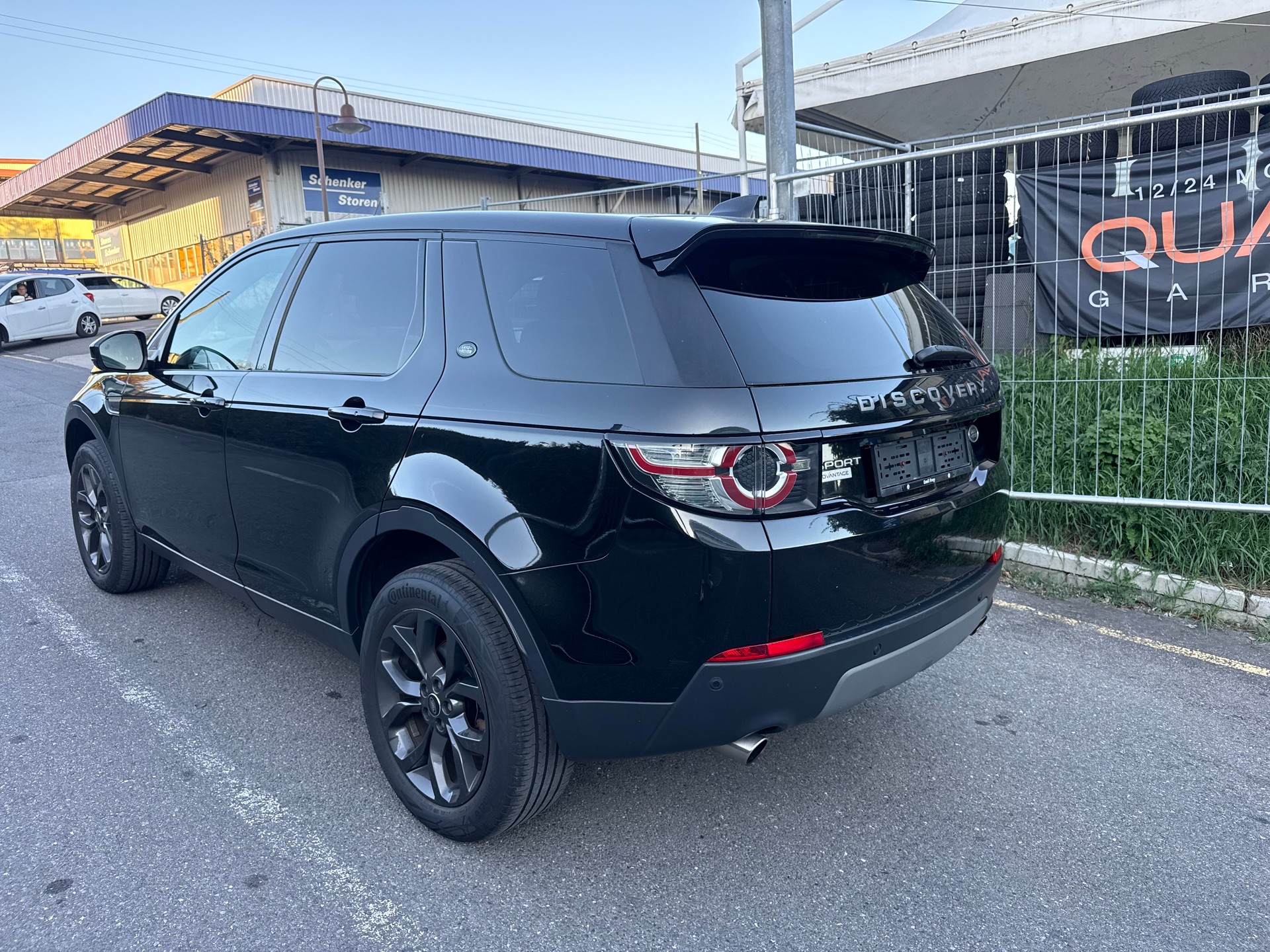 LAND ROVER Discovery Sport 2.0 Si4 HSE Advantage AT9-image-4