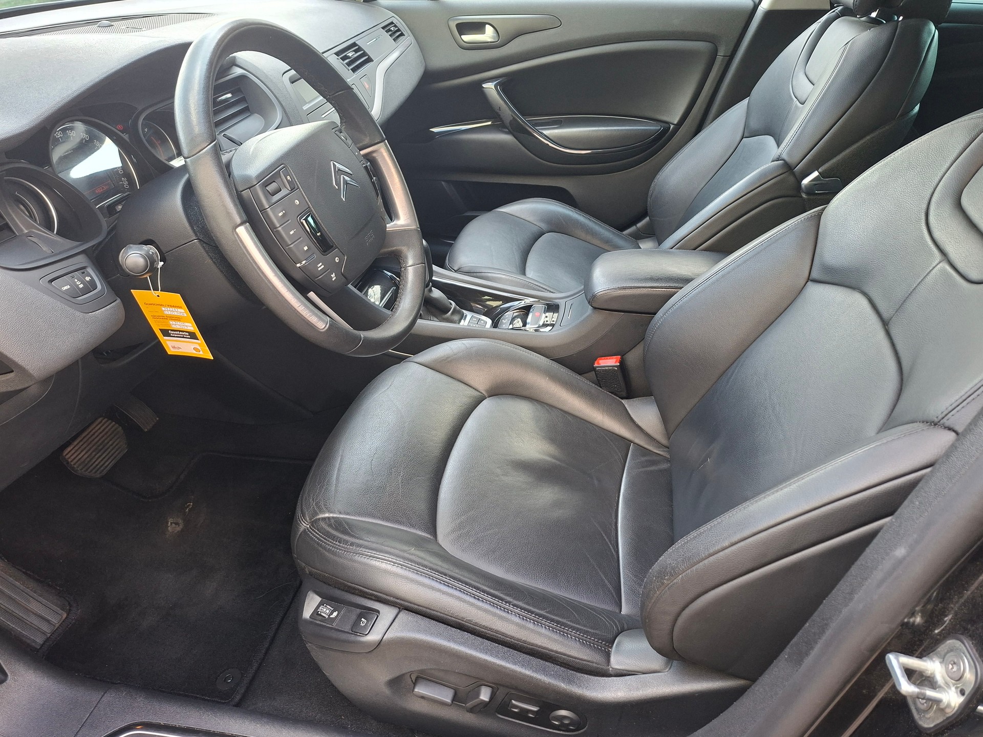 CITROEN C5 Tourer 2.0 HDi Exclusive Automatic-image-6