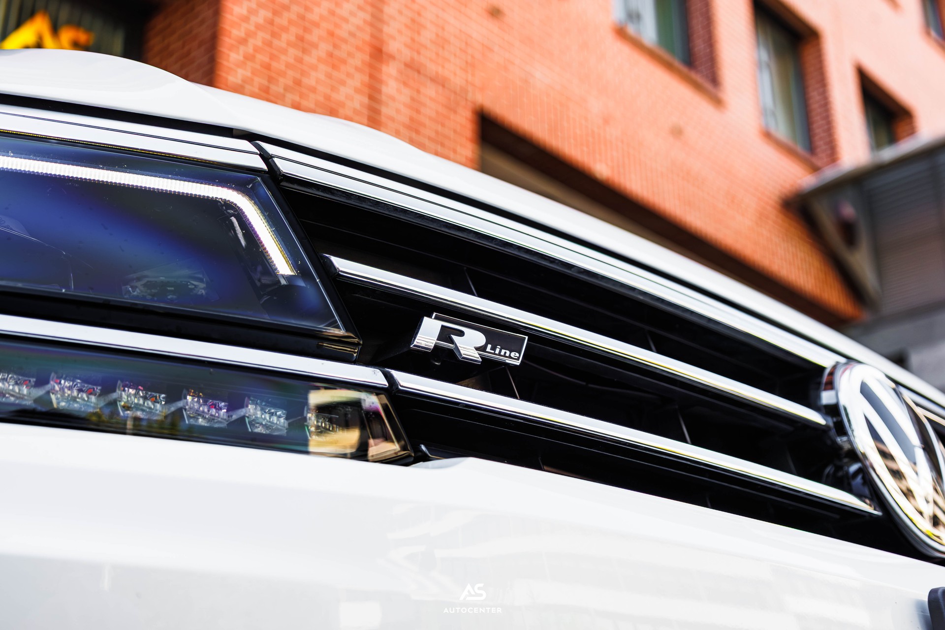 VW Tiguan 2.0TSI Highline 4Motion DSG (CH) MASSAGE | HEADUP | 360°-image-3