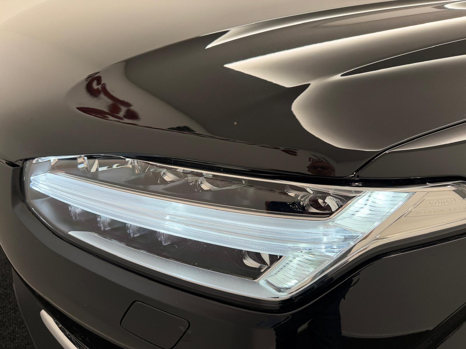 VOLVO XC90 2.0 T6 Momentum 7P. AWD-image-7
