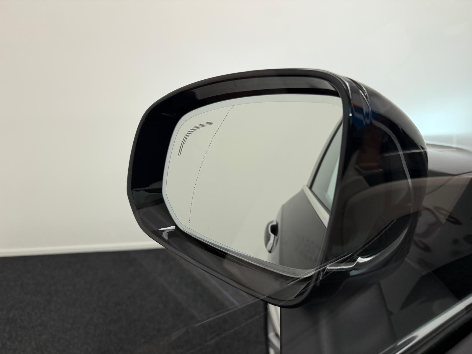 VOLVO XC90 2.0 T6 Momentum 7P. AWD-image-17