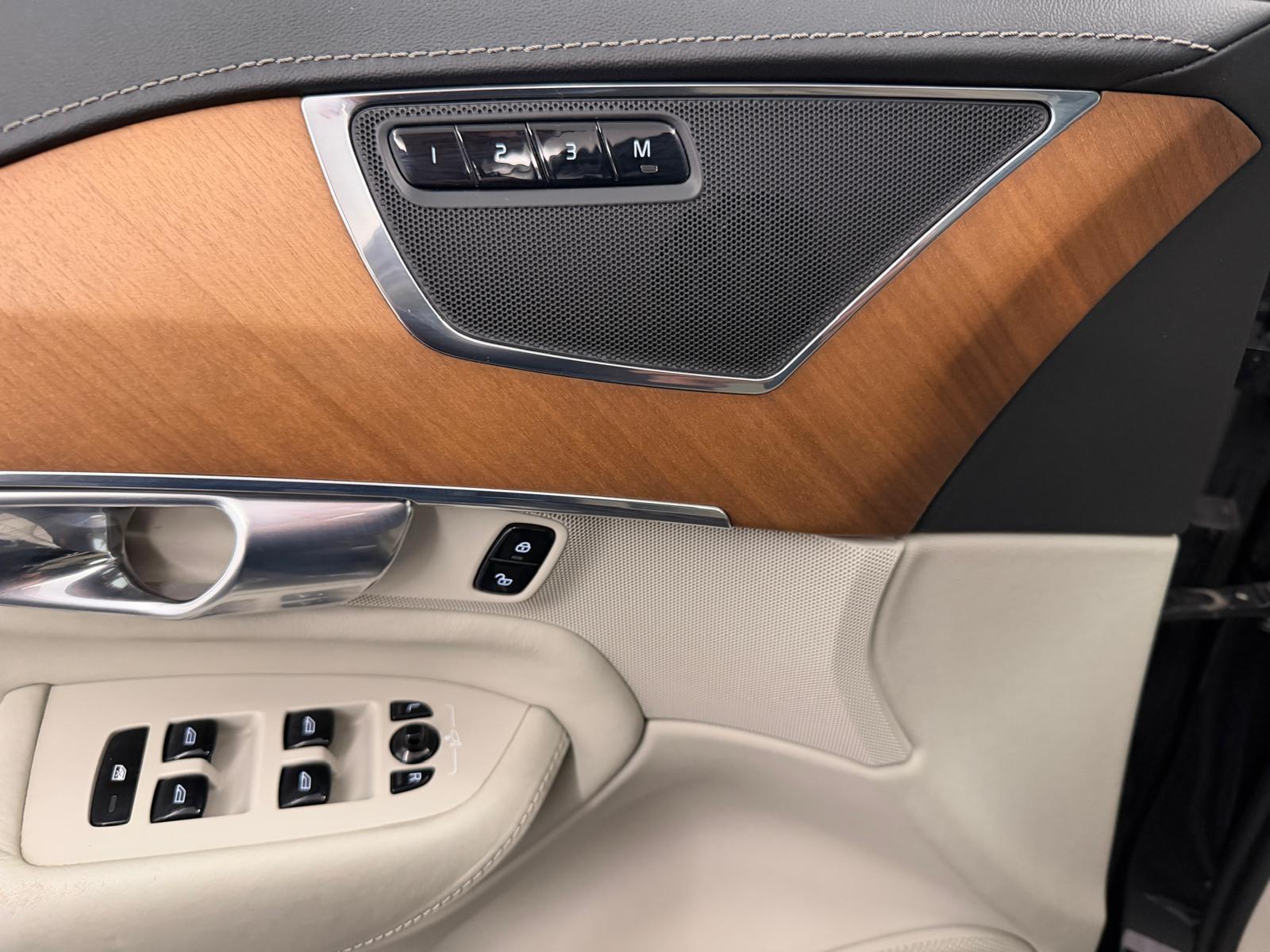 VOLVO XC90 2.0 T6 Momentum 7P. AWD-image-18