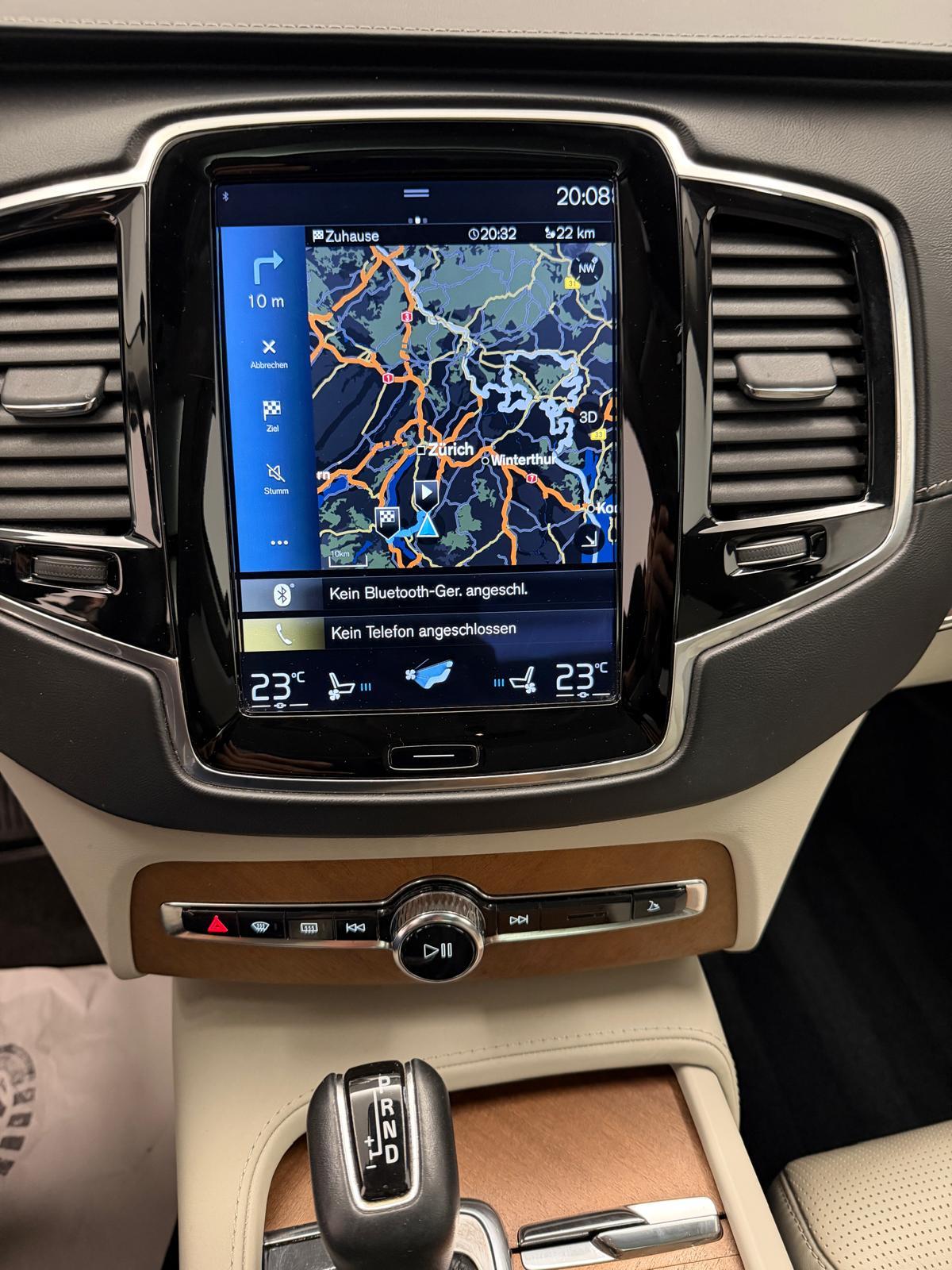 VOLVO XC90 2.0 T6 Momentum 7P. AWD-image-22