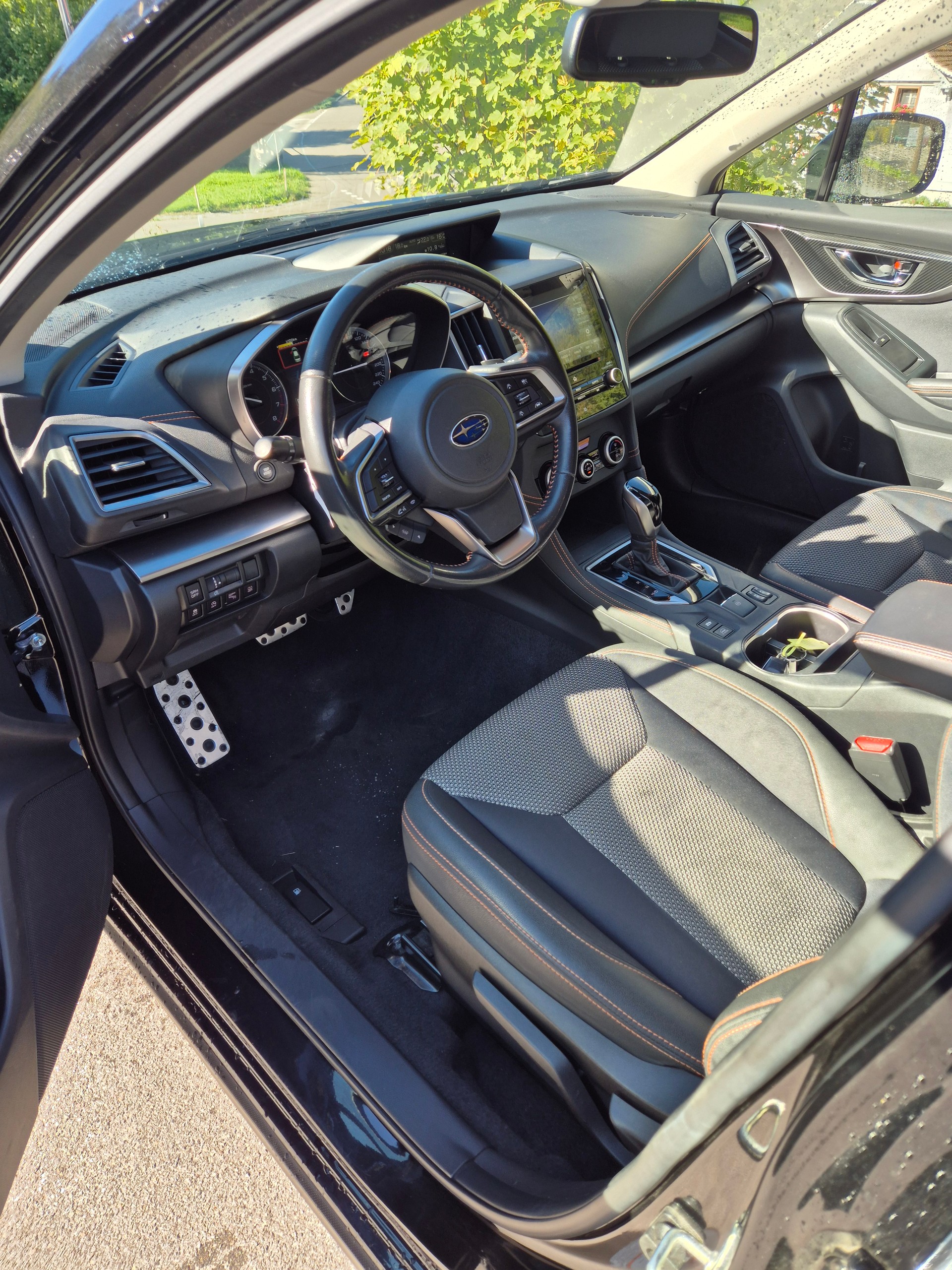 SUBARU XV 2.0 Swiss Plus AWD Lineartronic-image-4