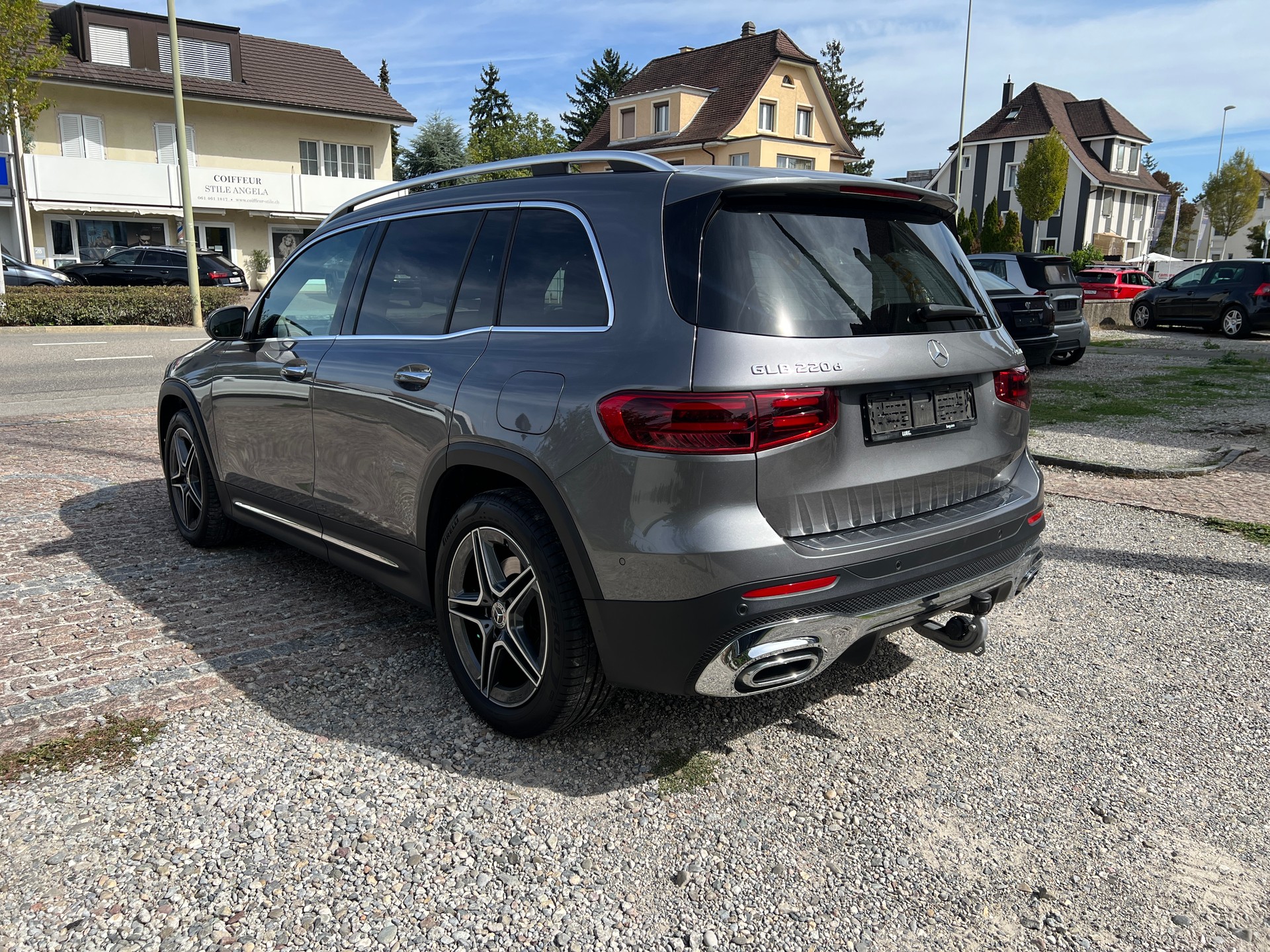 MERCEDES-BENZ GLB 220 d 4Matic AMG Line 8G-Tronic-image-1