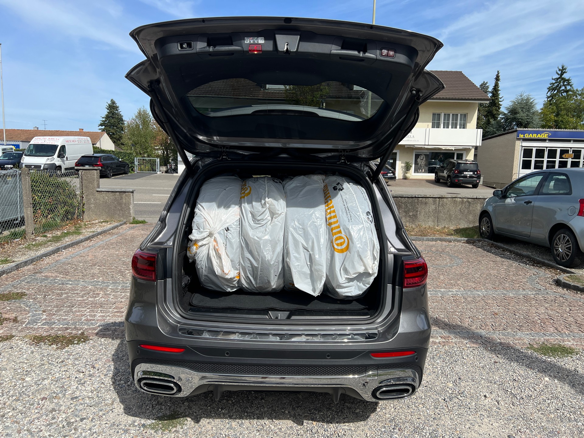 MERCEDES-BENZ GLB 220 d 4Matic AMG Line 8G-Tronic-image-14