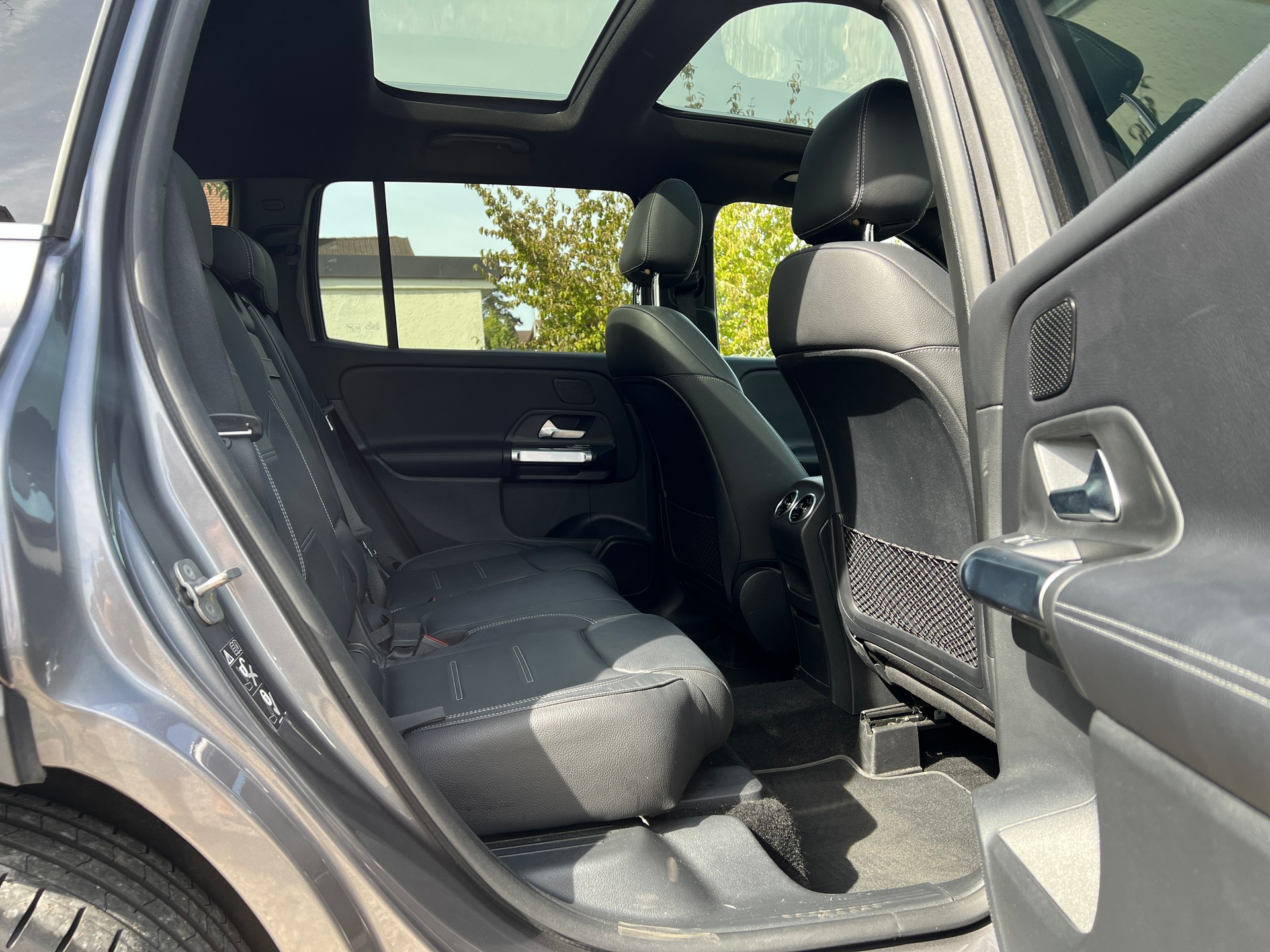MERCEDES-BENZ GLB 220 d 4Matic AMG Line 8G-Tronic-image-10