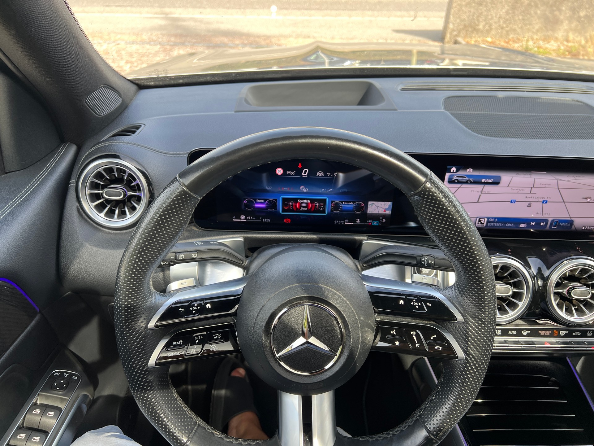 MERCEDES-BENZ GLB 220 d 4Matic AMG Line 8G-Tronic-image-13