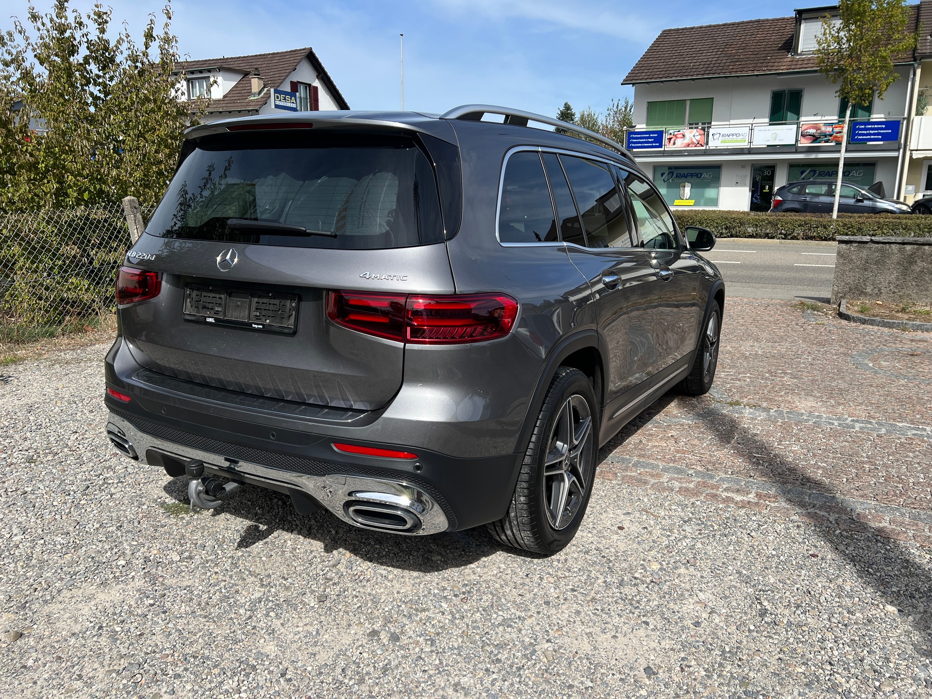 MERCEDES-BENZ GLB 220 d 4Matic AMG Line 8G-Tronic-image-3