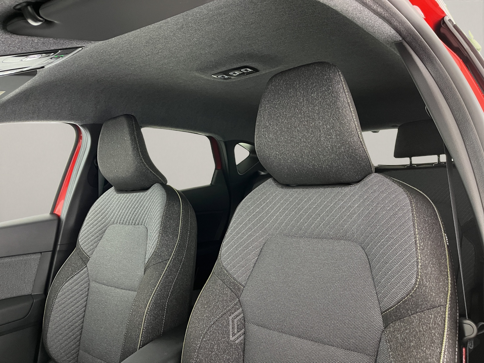 RENAULT Captur 1.8 E-Tech techno-image-16