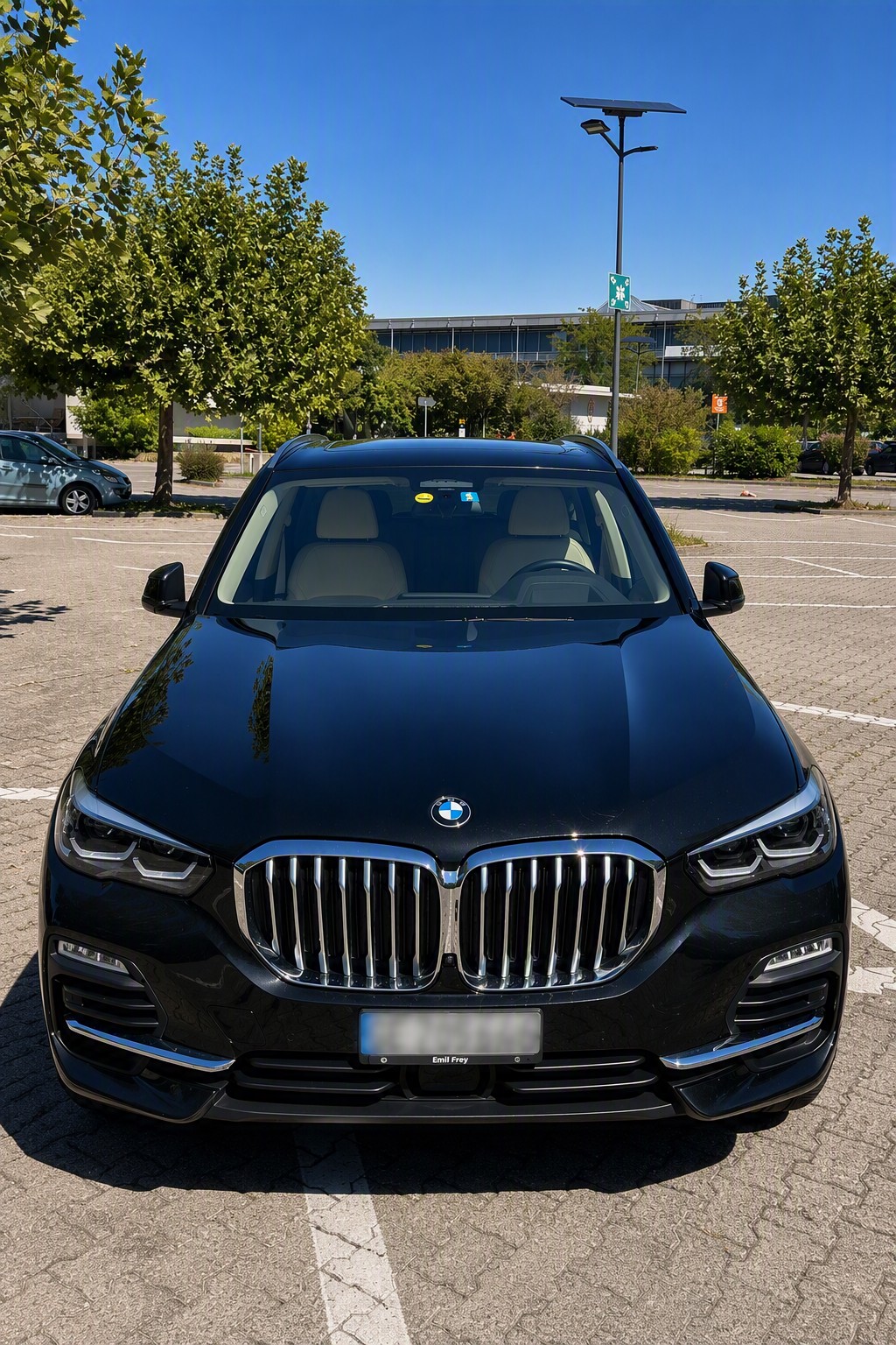 BMW 30d xDrive-image-4