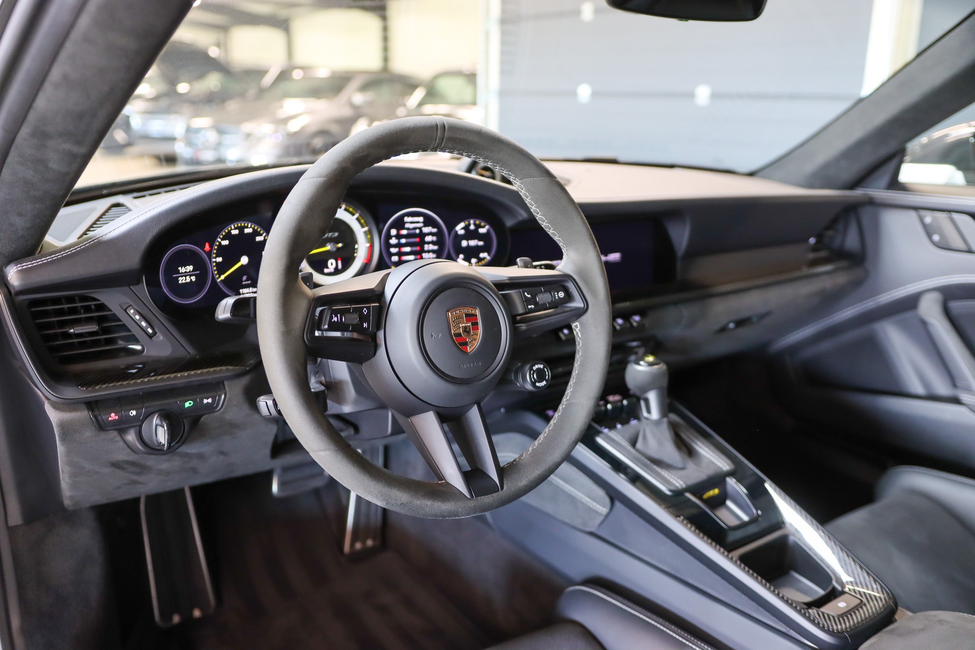 PORSCHE 911 GT3 PDK-image-10